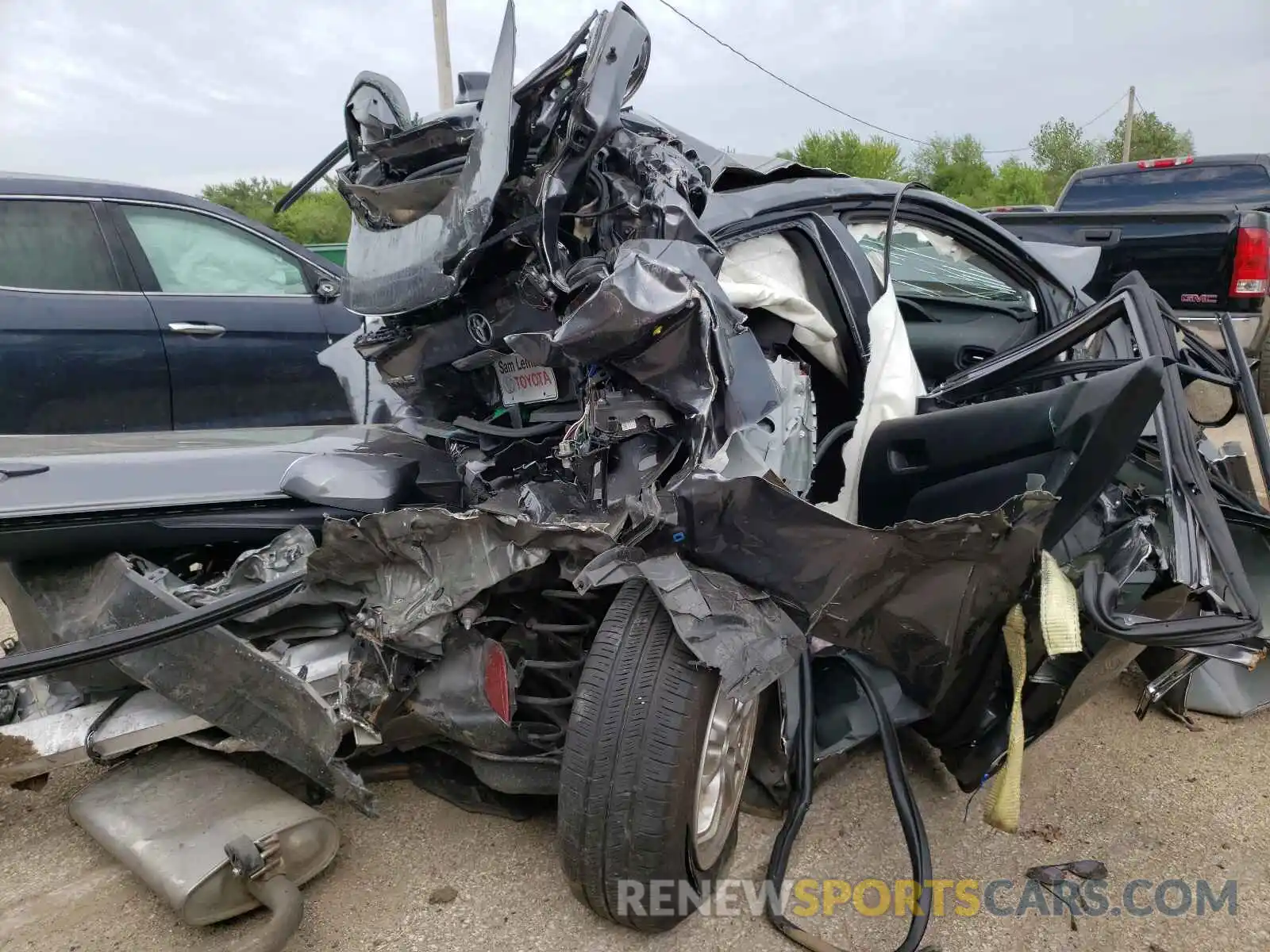 4 Photograph of a damaged car JTDKARFU4L3119368 TOYOTA PRIUS 2020