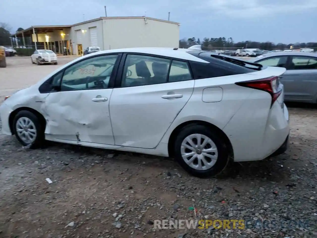 2 Photograph of a damaged car JTDKARFU4L3122089 TOYOTA PRIUS 2020