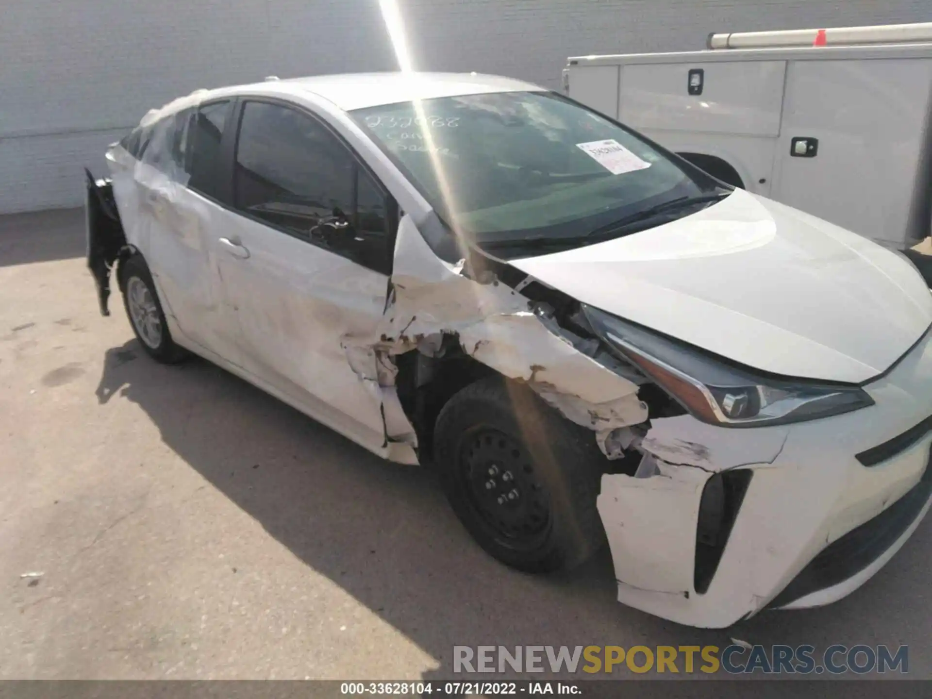 6 Photograph of a damaged car JTDKARFU4L3123307 TOYOTA PRIUS 2020