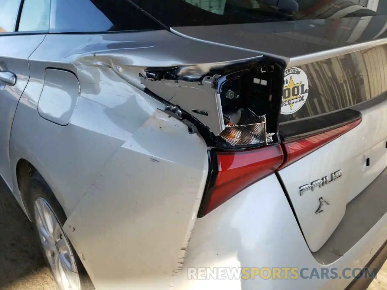 10 Photograph of a damaged car JTDKARFU5L3103700 TOYOTA PRIUS 2020