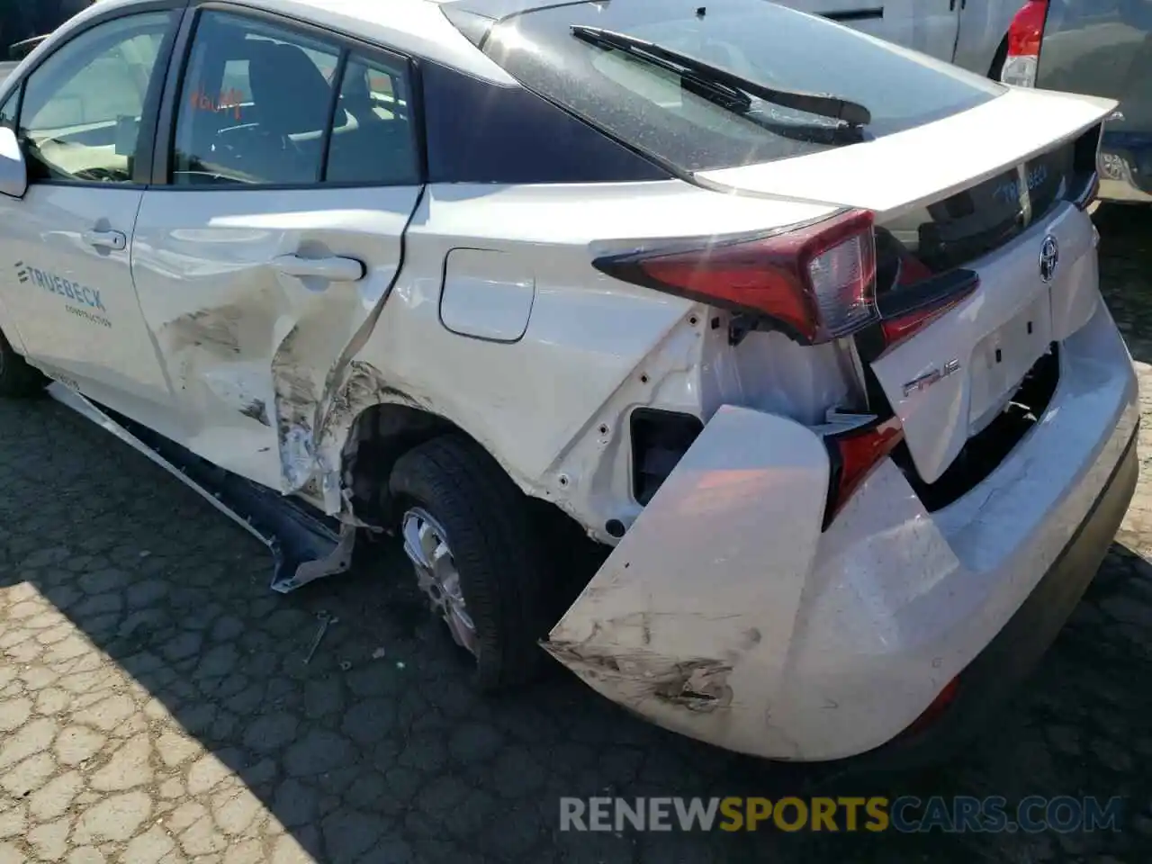 9 Photograph of a damaged car JTDKARFU5L3104314 TOYOTA PRIUS 2020