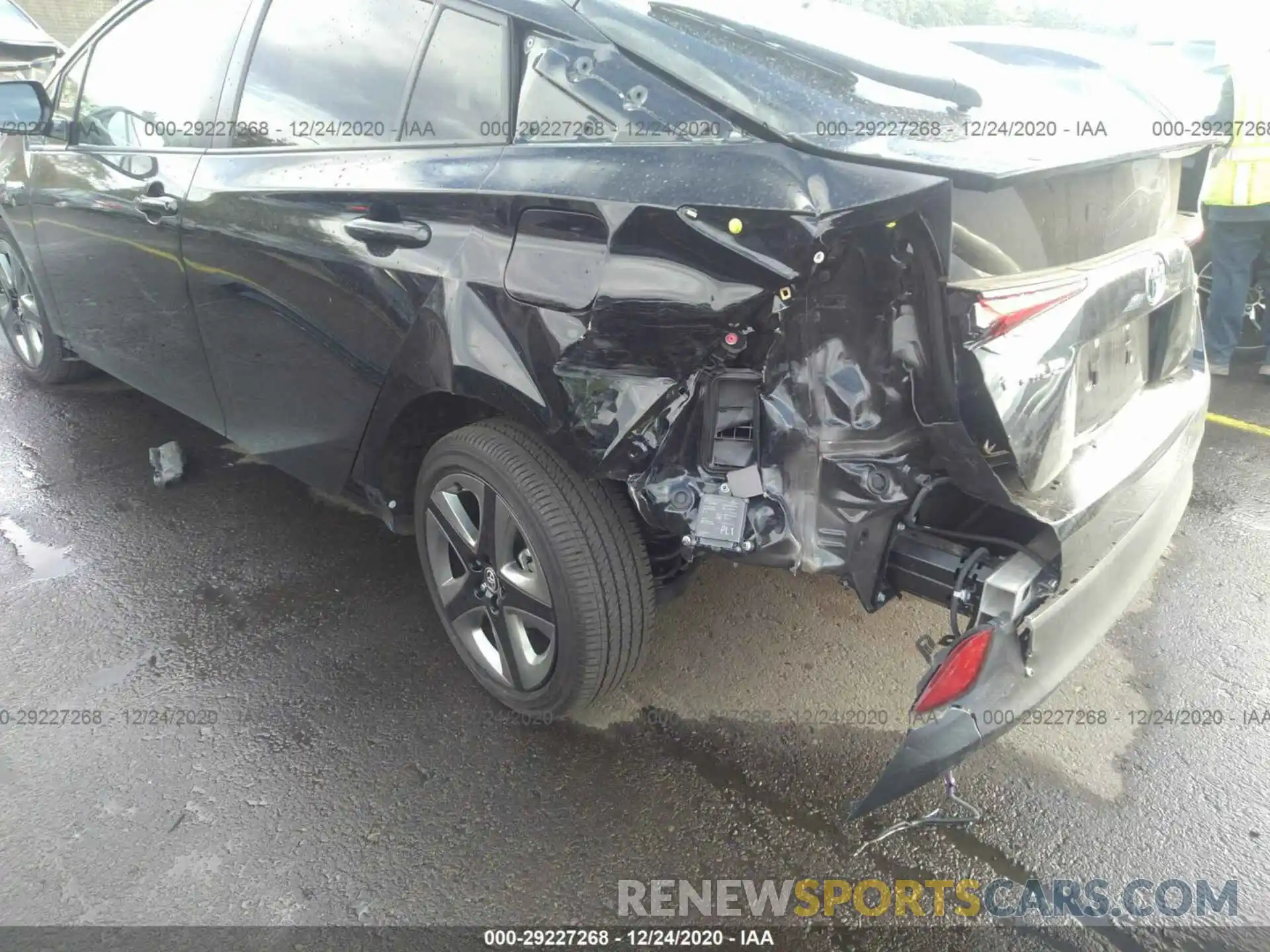 6 Фотография поврежденного автомобиля JTDKARFU6L3111627 TOYOTA PRIUS 2020