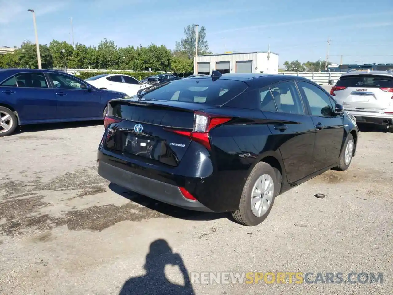 4 Photograph of a damaged car JTDKARFU8L3107420 TOYOTA PRIUS 2020