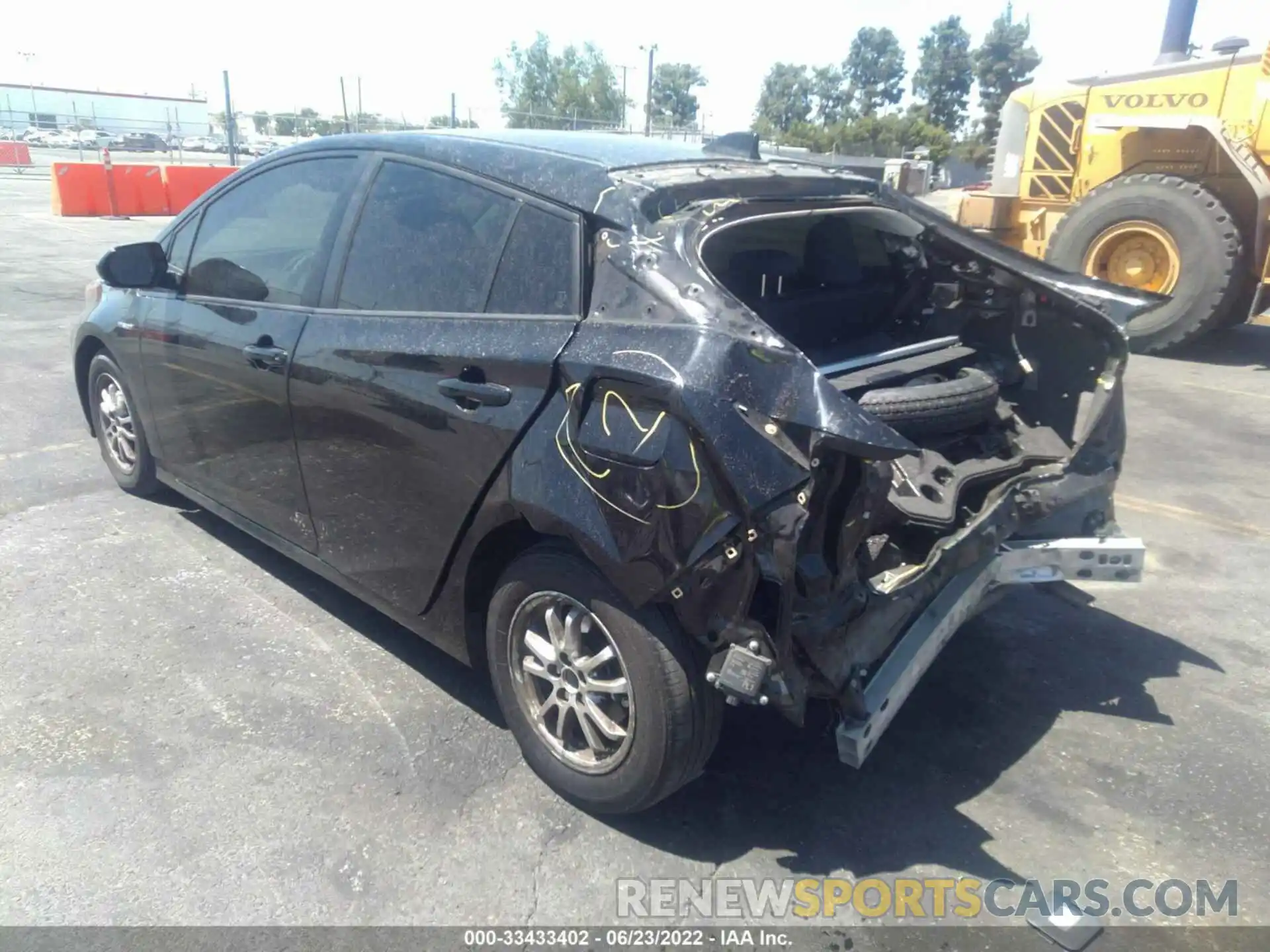 3 Photograph of a damaged car JTDKARFU8L3109166 TOYOTA PRIUS 2020