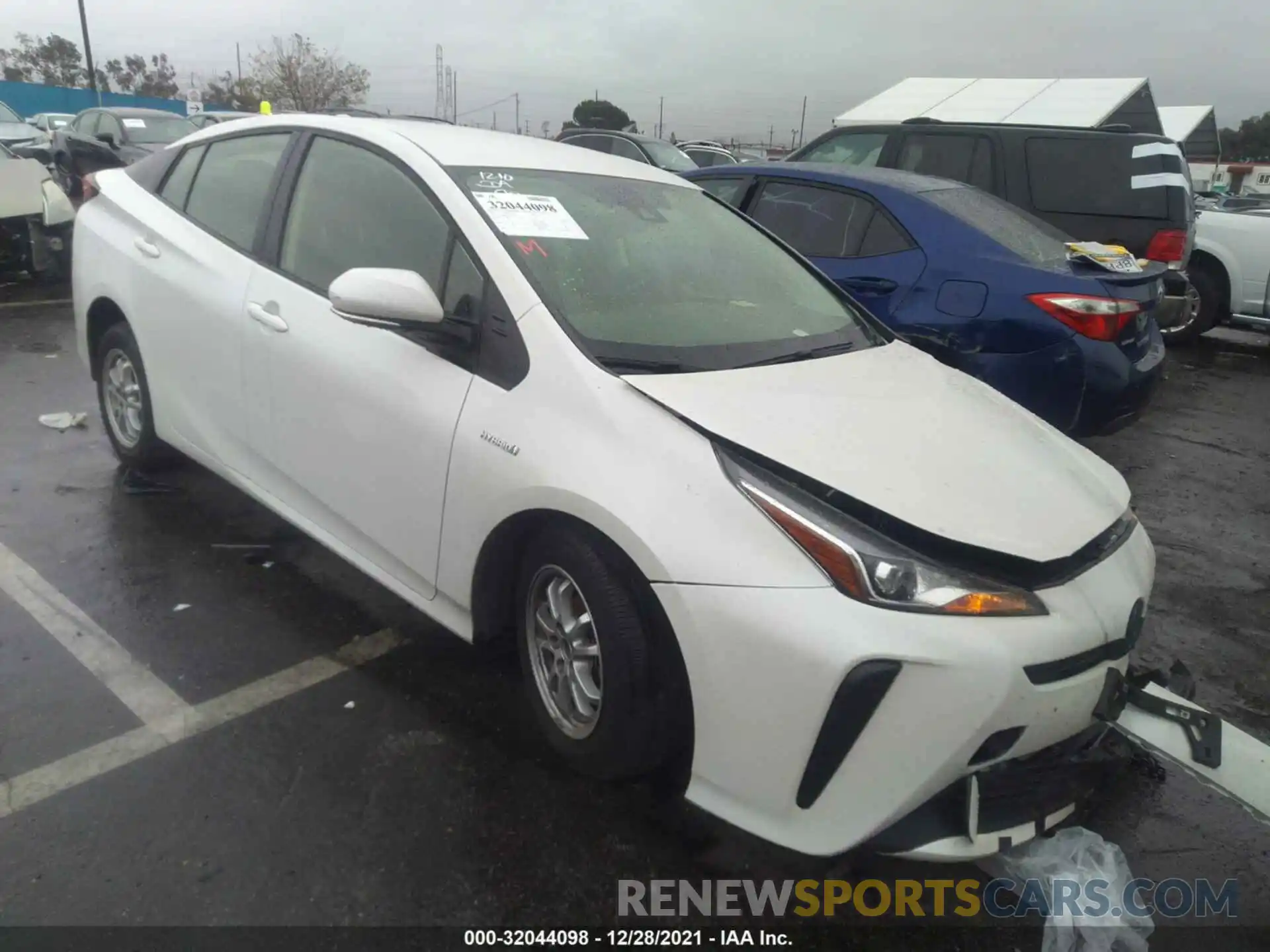 1 Photograph of a damaged car JTDKARFU8L3112228 TOYOTA PRIUS 2020