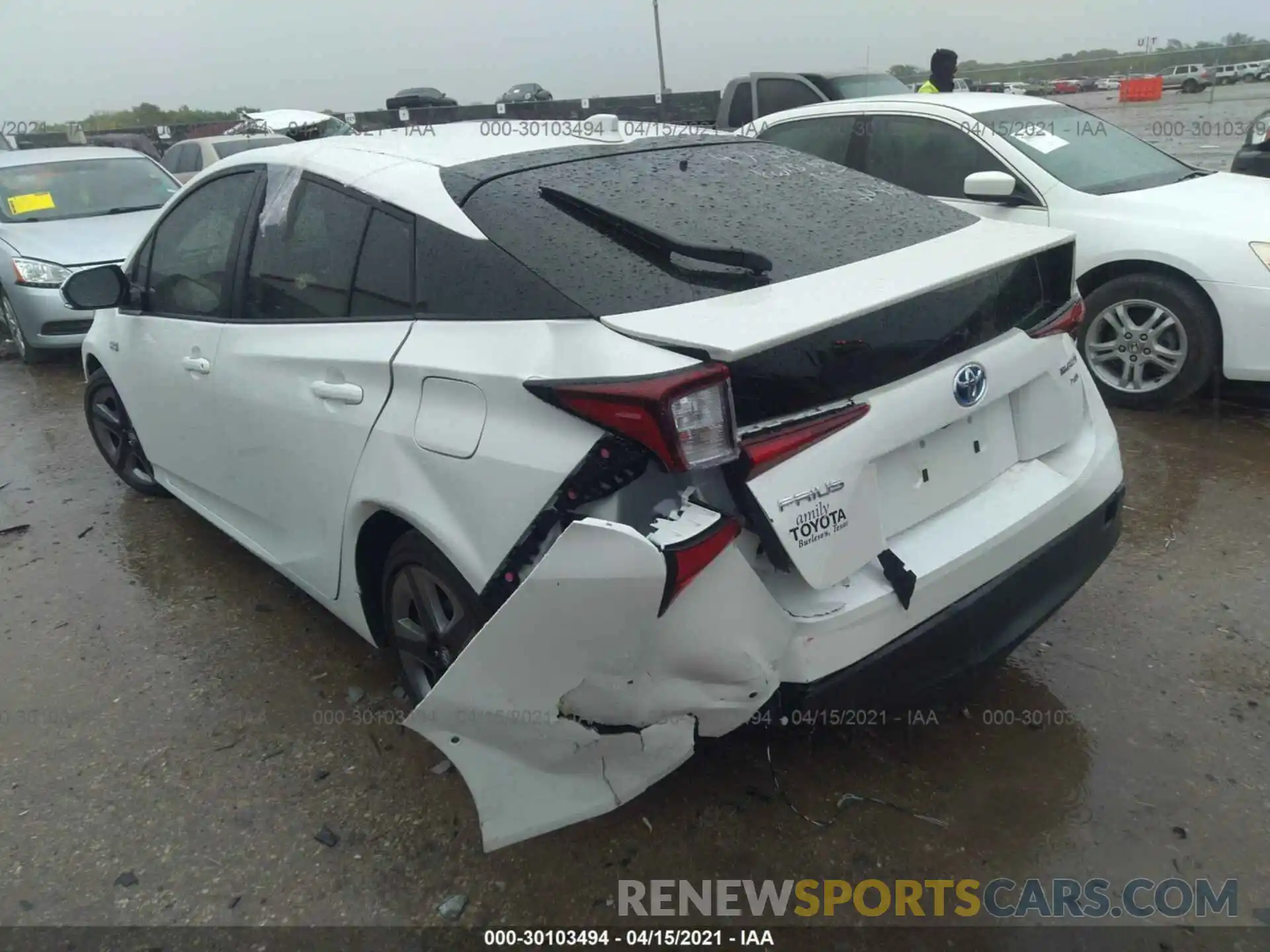 3 Фотография поврежденного автомобиля JTDKARFU9L3115221 TOYOTA PRIUS 2020