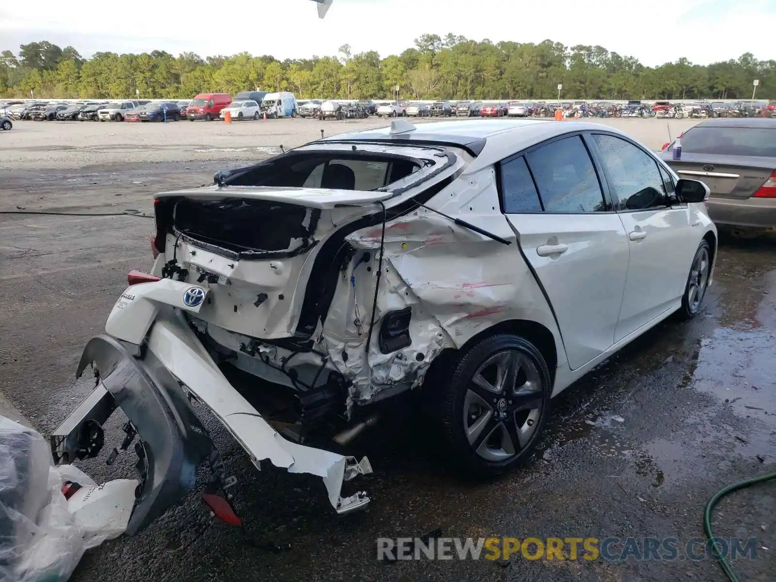 4 Photograph of a damaged car JTDKARFU9L3116627 TOYOTA PRIUS 2020