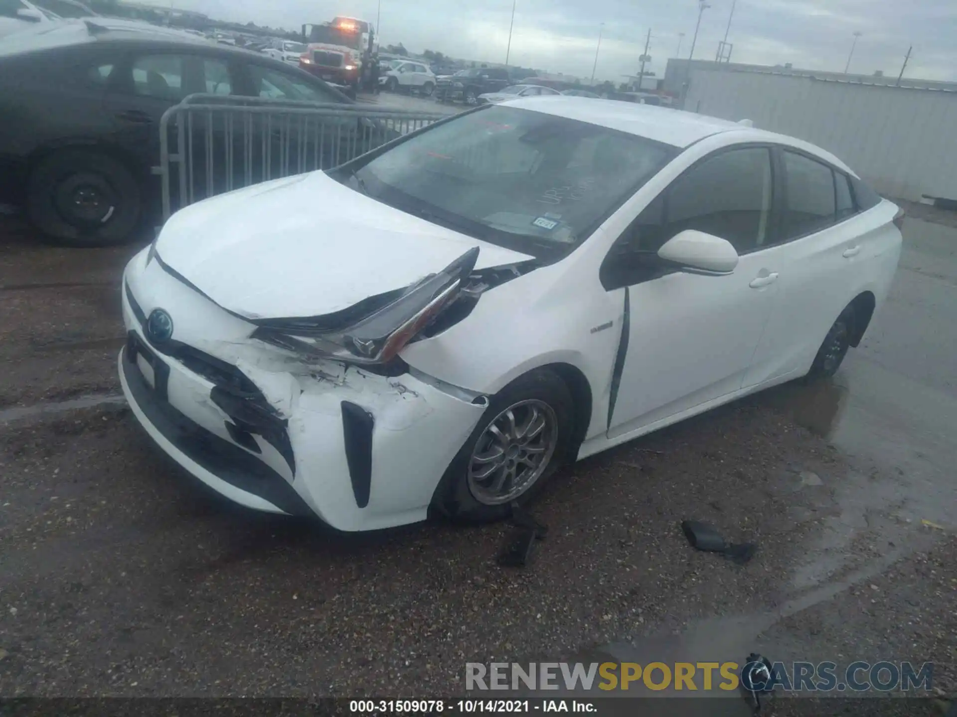 2 Фотография поврежденного автомобиля JTDKARFUXL3109959 TOYOTA PRIUS 2020