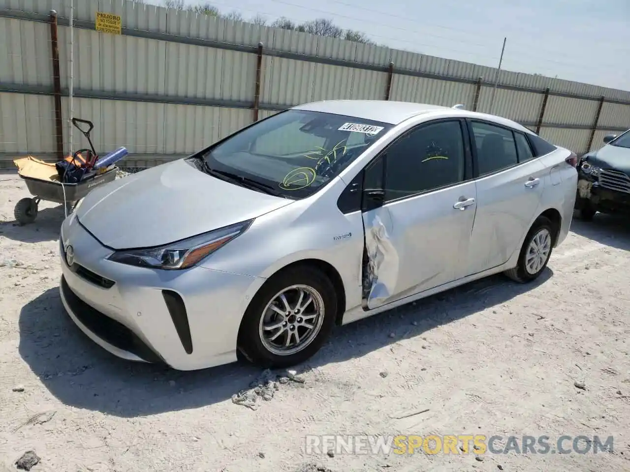 2 Фотография поврежденного автомобиля JTDKARFUXL3111775 TOYOTA PRIUS 2020