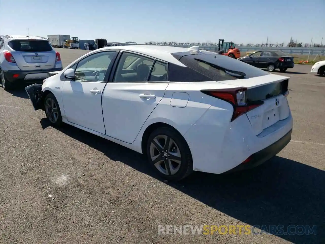 3 Фотография поврежденного автомобиля JTDKARFUXL3112747 TOYOTA PRIUS 2020