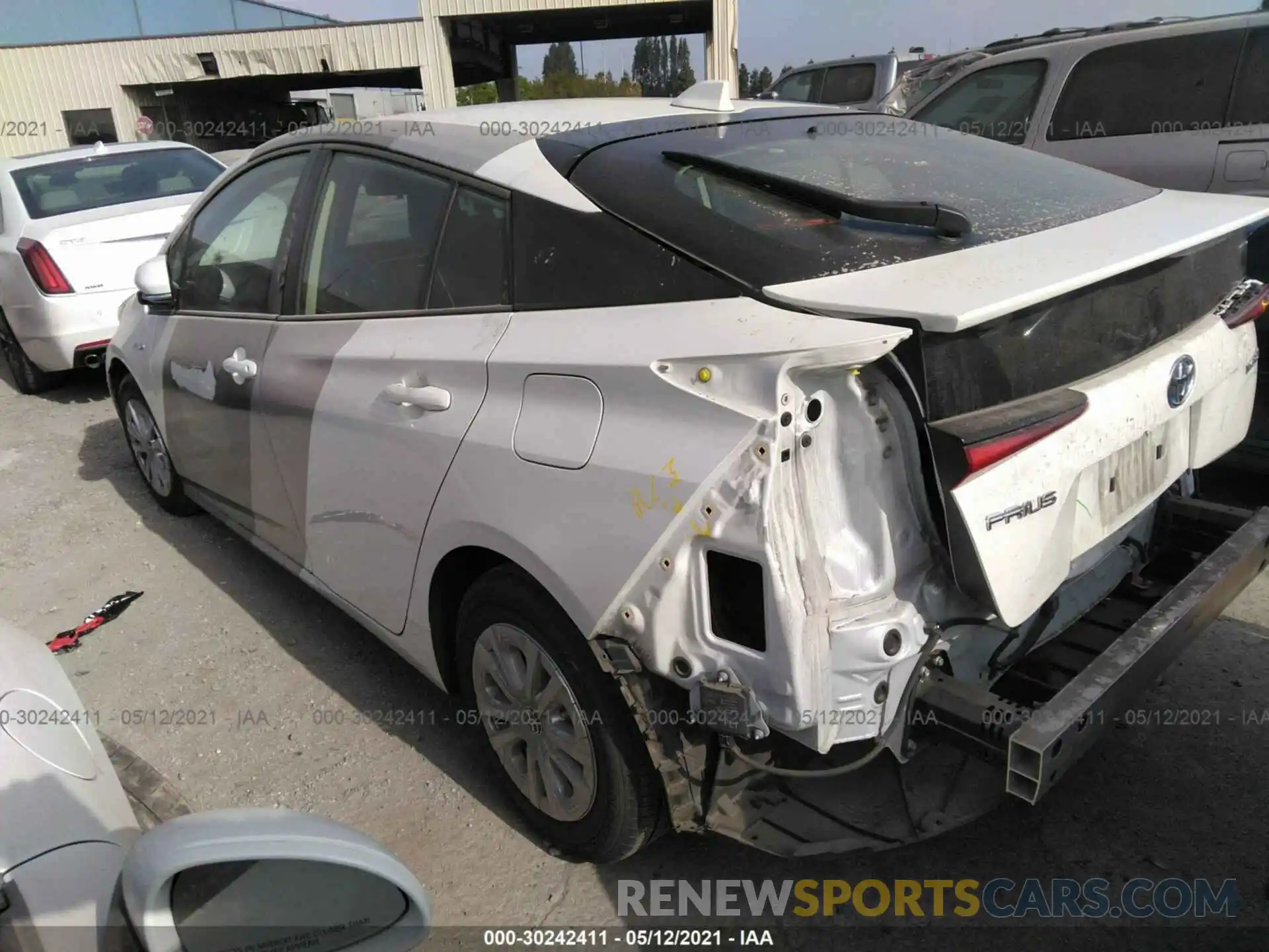 3 Photograph of a damaged car JTDKARFUXL3117270 TOYOTA PRIUS 2020