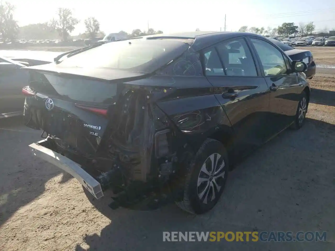 4 Photograph of a damaged car JTDL9RFU0L3015229 TOYOTA PRIUS 2020