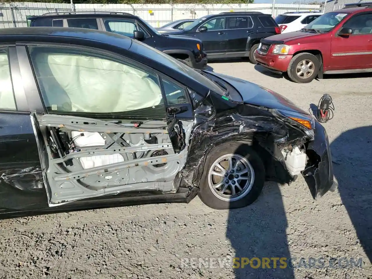 9 Photograph of a damaged car JTDL9RFU0L3018440 TOYOTA PRIUS 2020