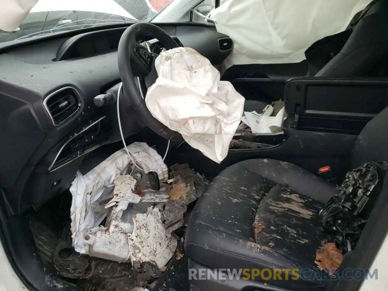 5 Photograph of a damaged car JTDL9RFU1L3013103 TOYOTA PRIUS 2020