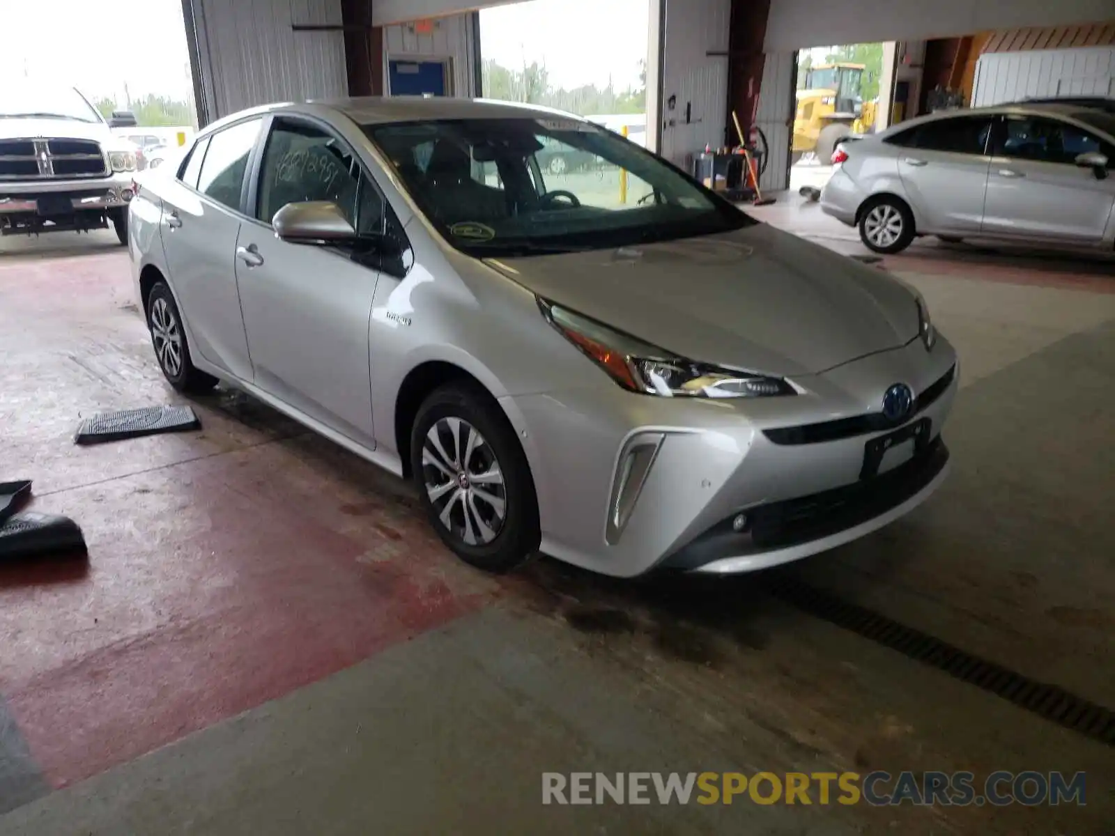 1 Photograph of a damaged car JTDL9RFU1L3015353 TOYOTA PRIUS 2020