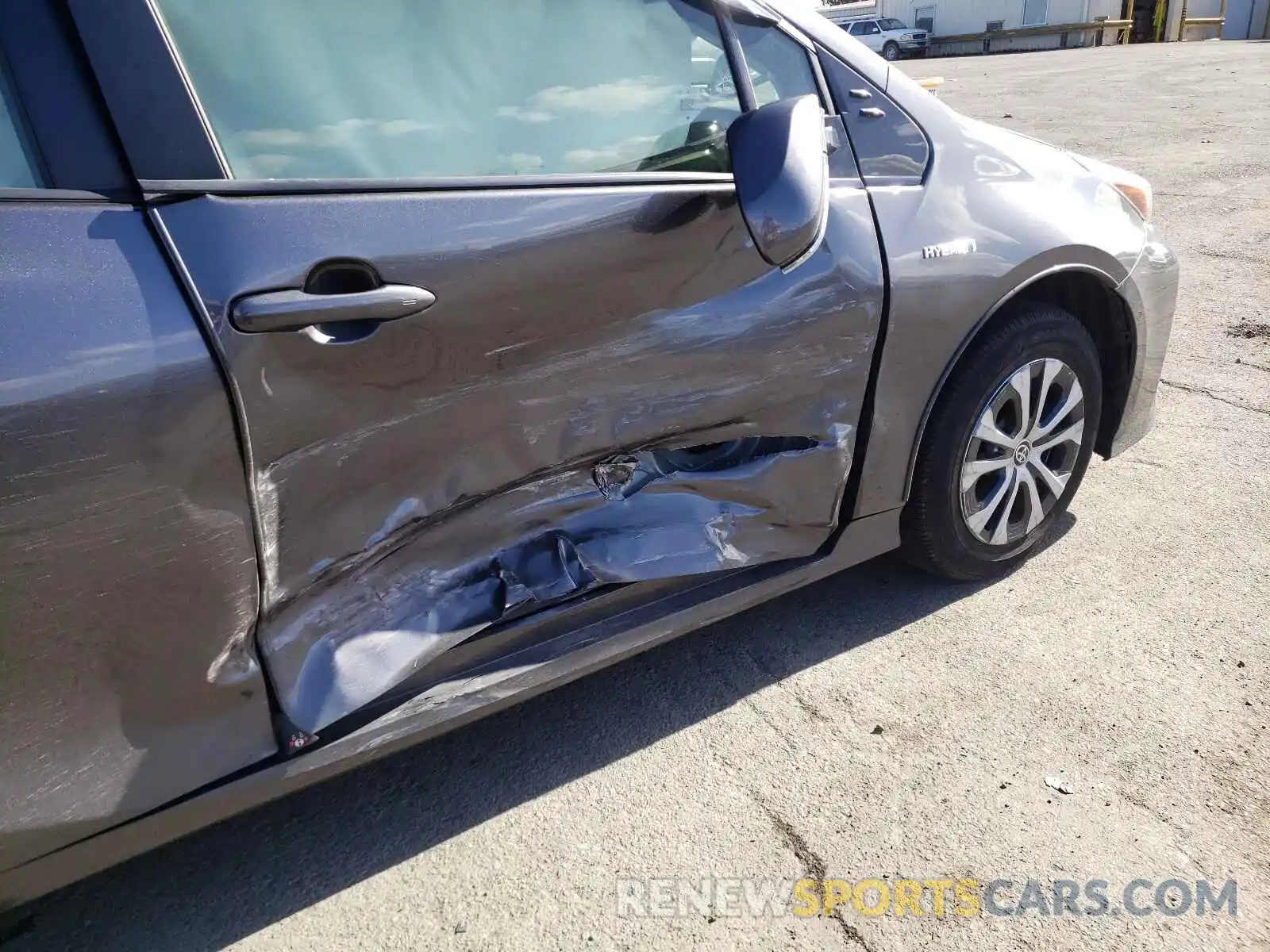 9 Photograph of a damaged car JTDL9RFU1L3015837 TOYOTA PRIUS 2020