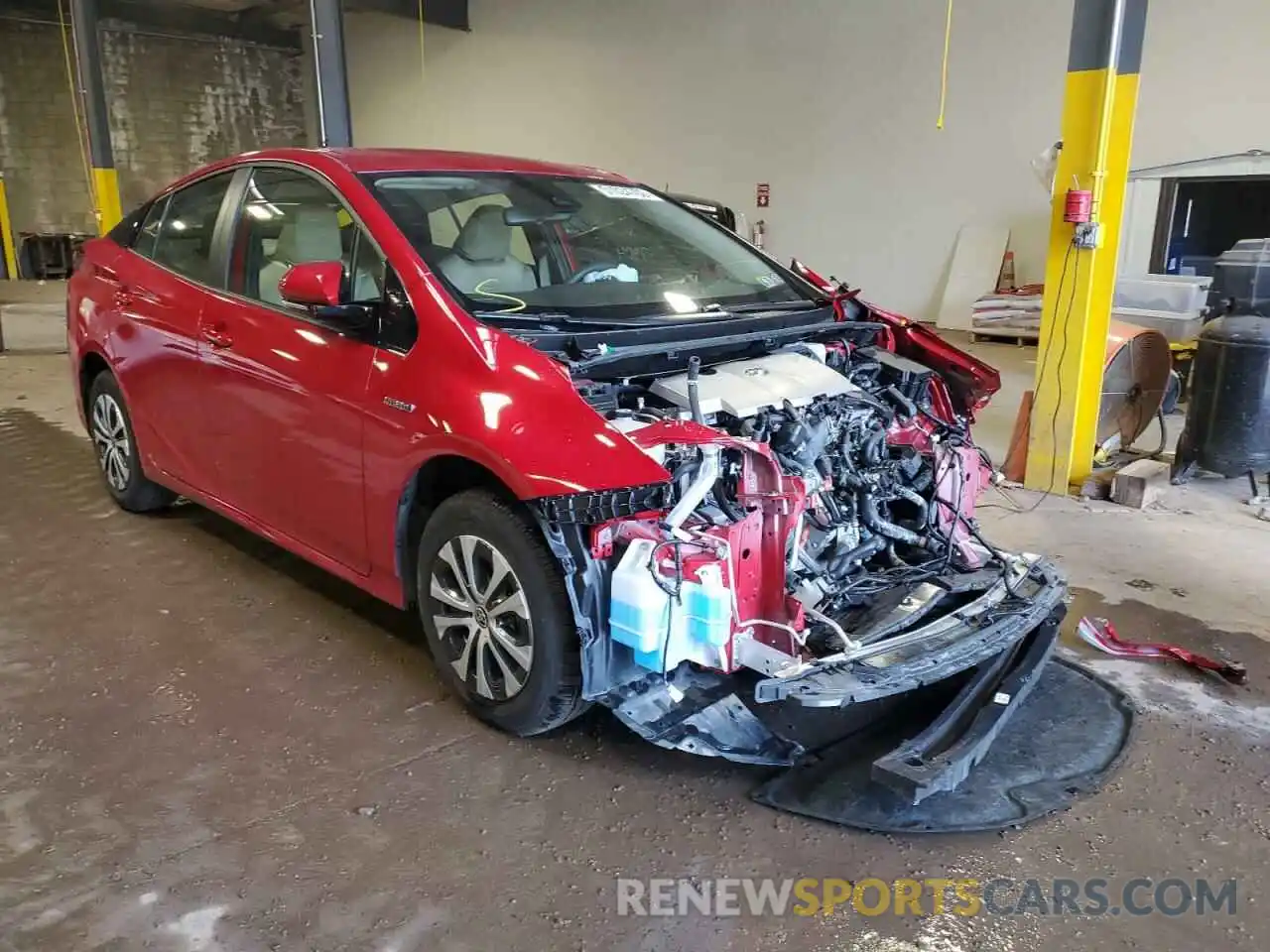 1 Photograph of a damaged car JTDL9RFU1L3016373 TOYOTA PRIUS 2020