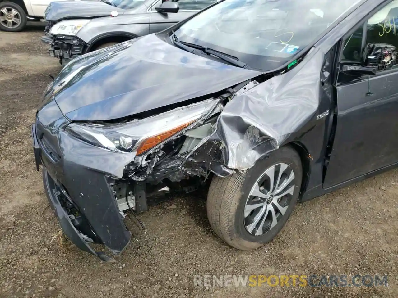 9 Photograph of a damaged car JTDL9RFU1L3017975 TOYOTA PRIUS 2020