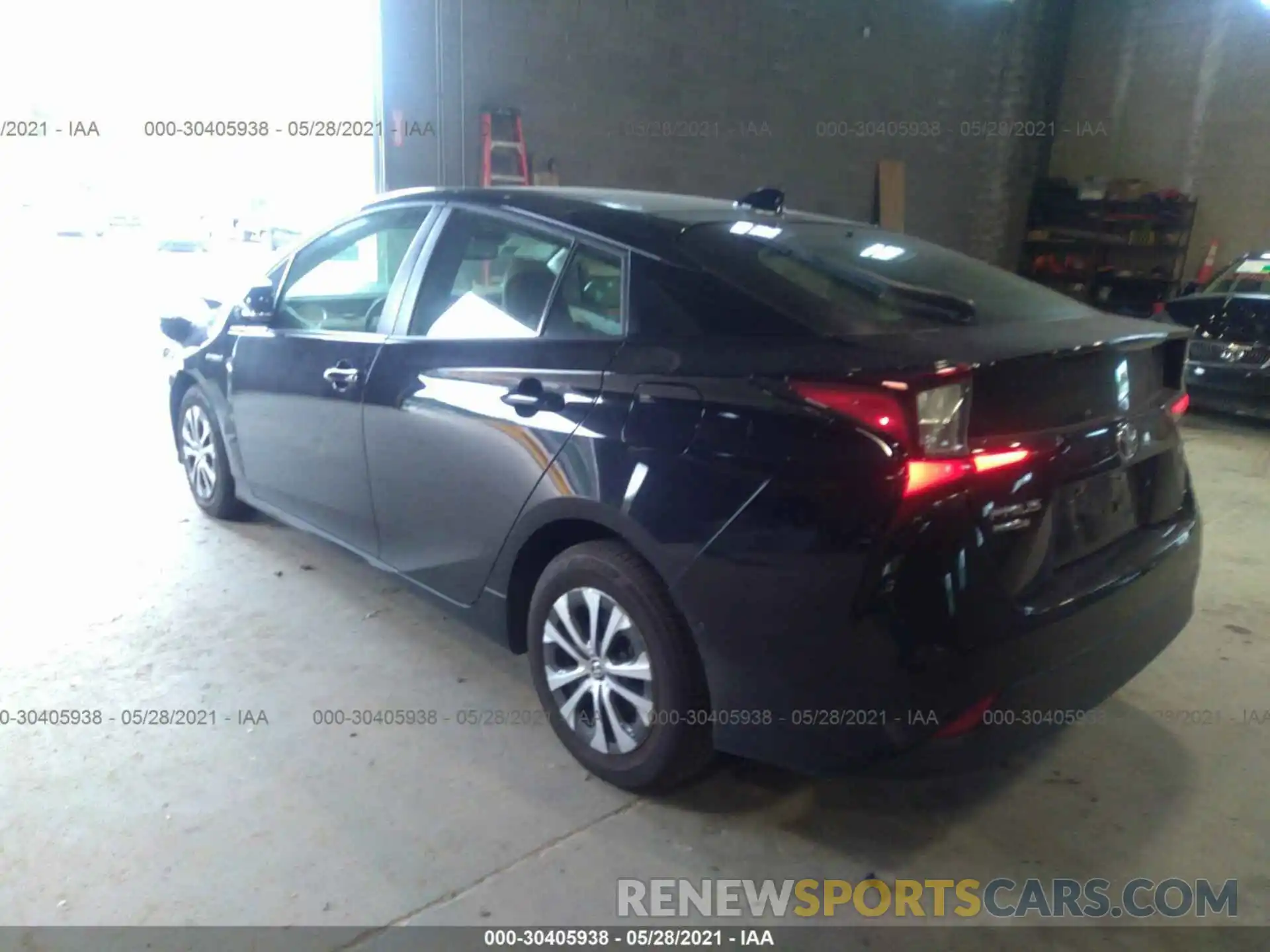 3 Photograph of a damaged car JTDL9RFU1L3018138 TOYOTA PRIUS 2020