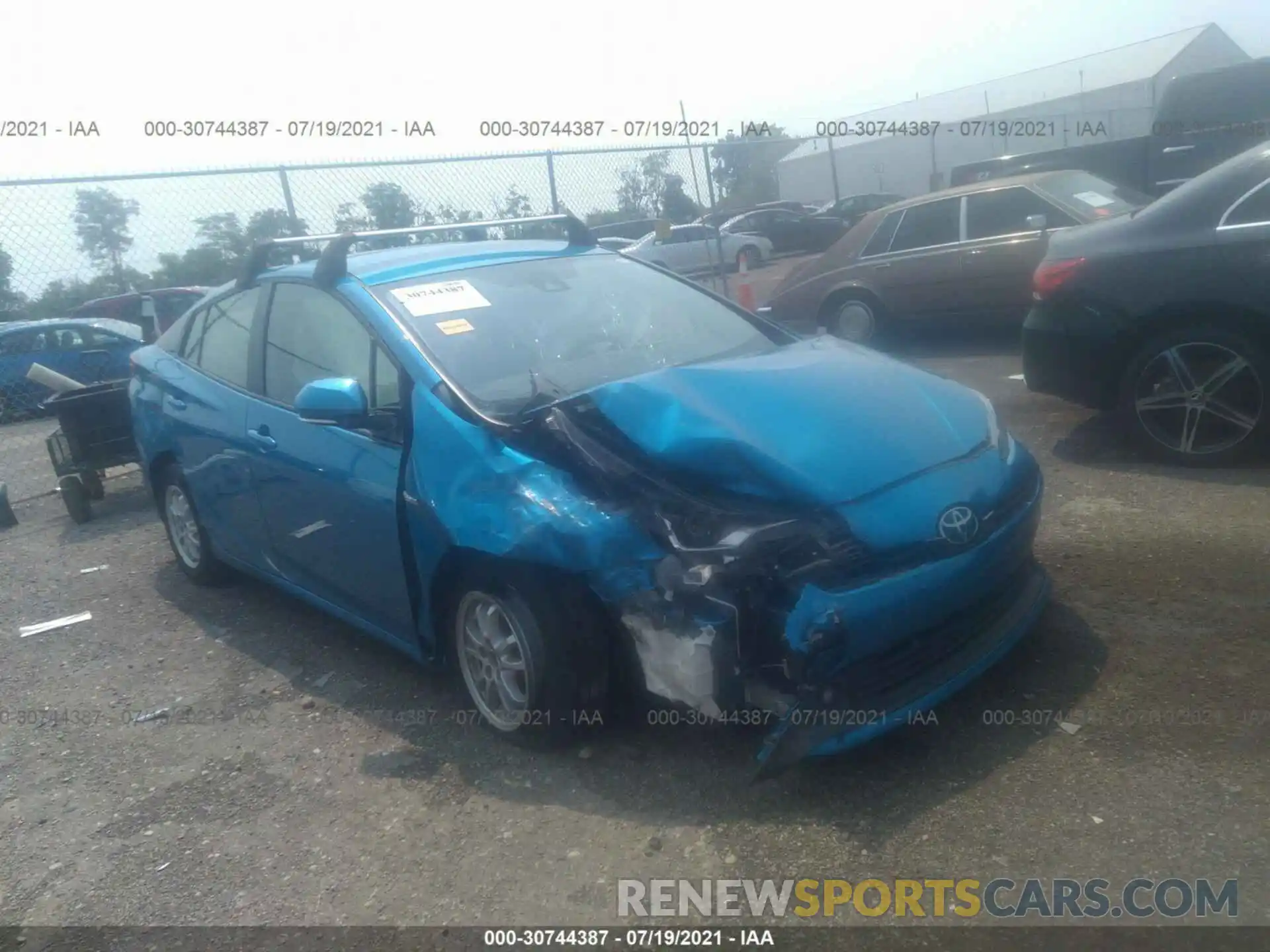 1 Photograph of a damaged car JTDL9RFU2L3013532 TOYOTA PRIUS 2020