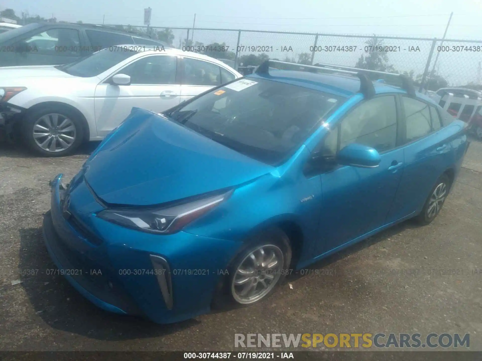 2 Photograph of a damaged car JTDL9RFU2L3013532 TOYOTA PRIUS 2020