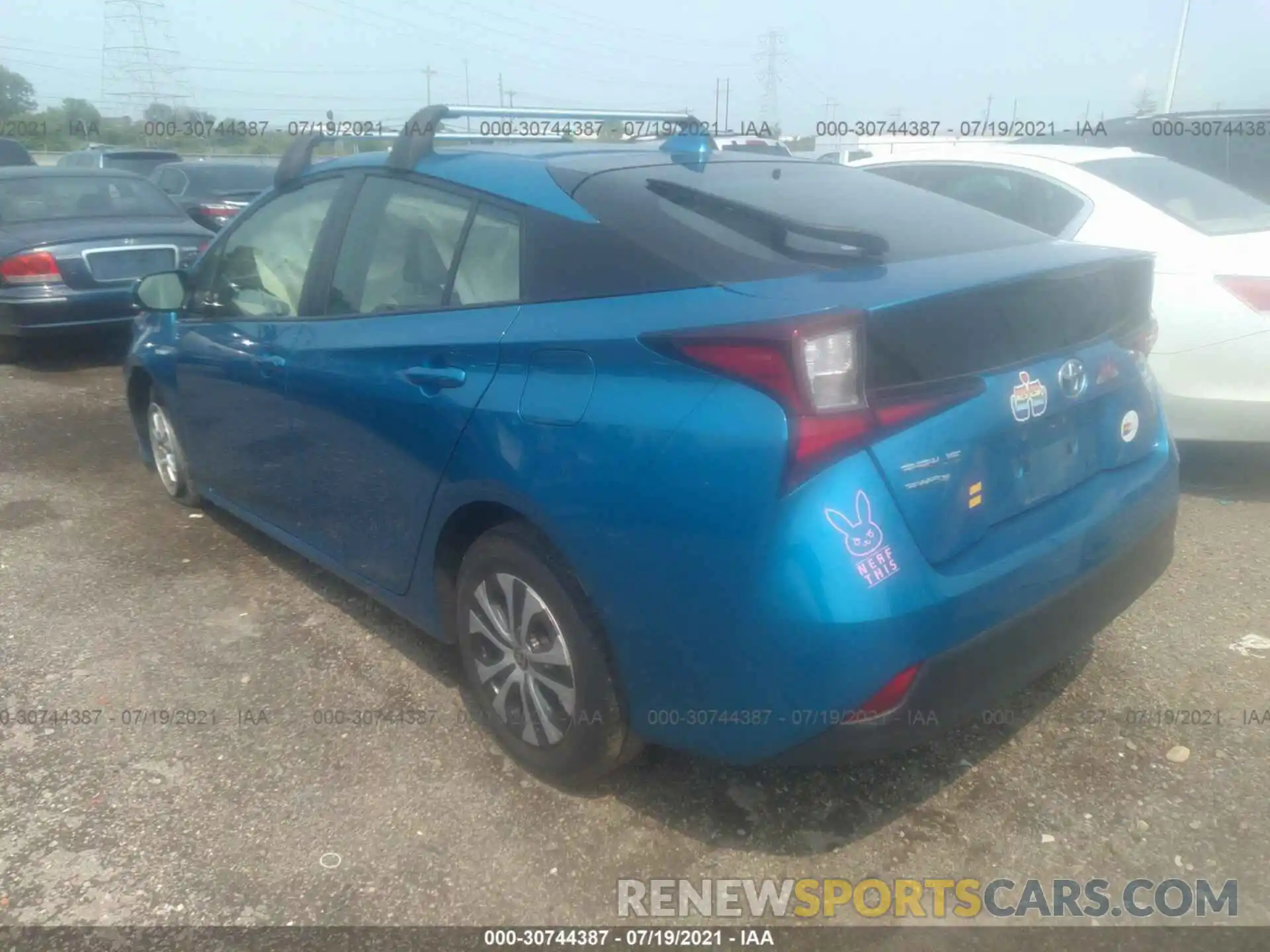 3 Photograph of a damaged car JTDL9RFU2L3013532 TOYOTA PRIUS 2020