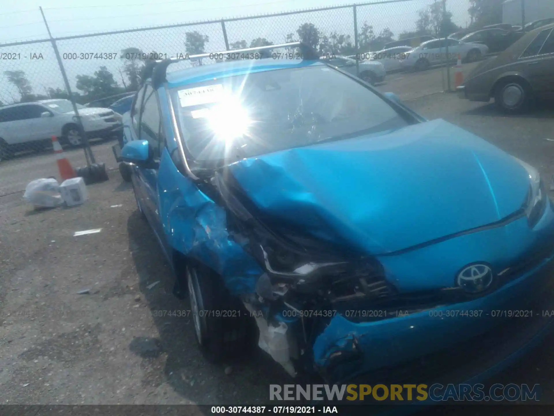 6 Photograph of a damaged car JTDL9RFU2L3013532 TOYOTA PRIUS 2020