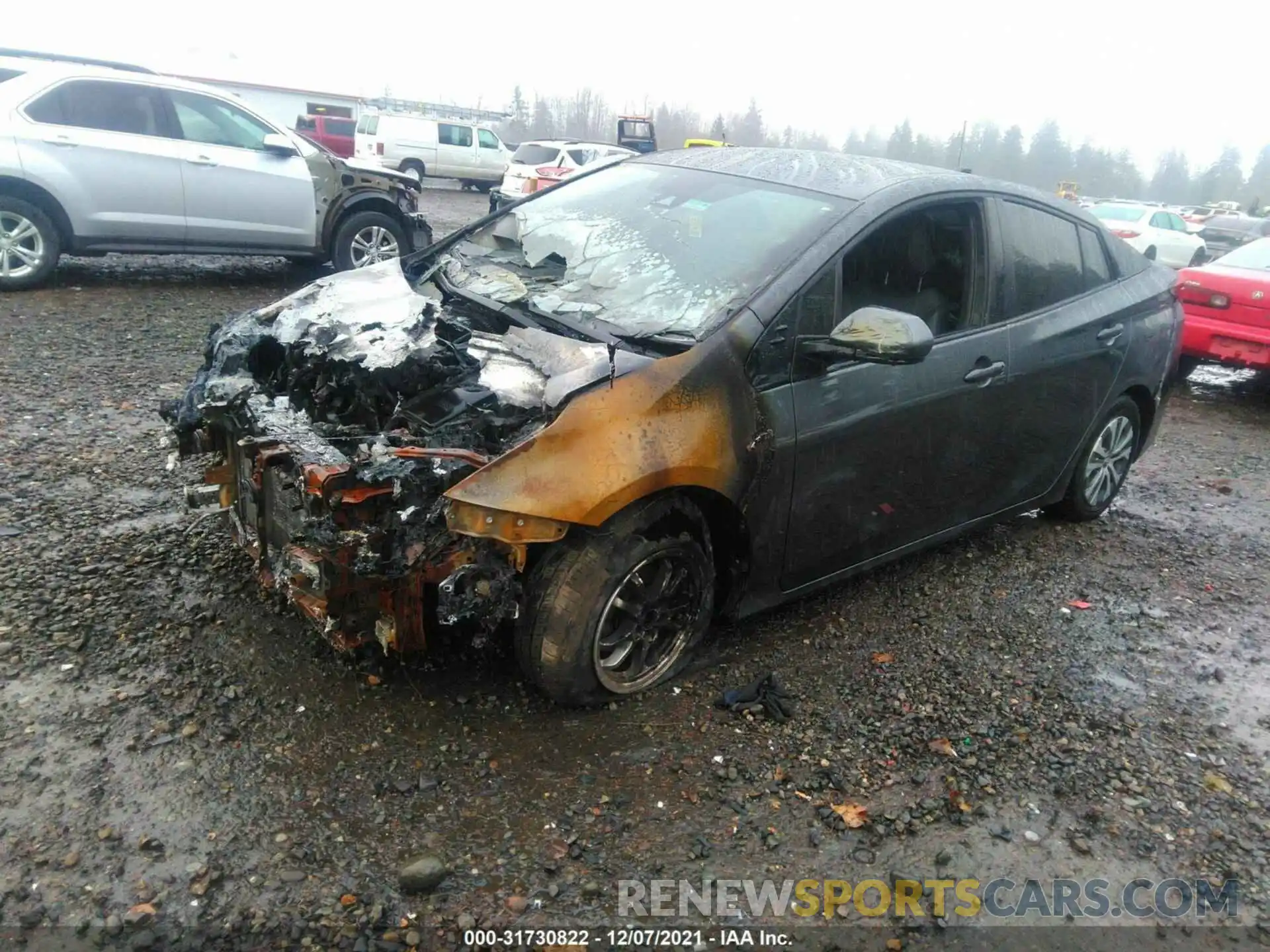 2 Фотография поврежденного автомобиля JTDL9RFU2L3015829 TOYOTA PRIUS 2020