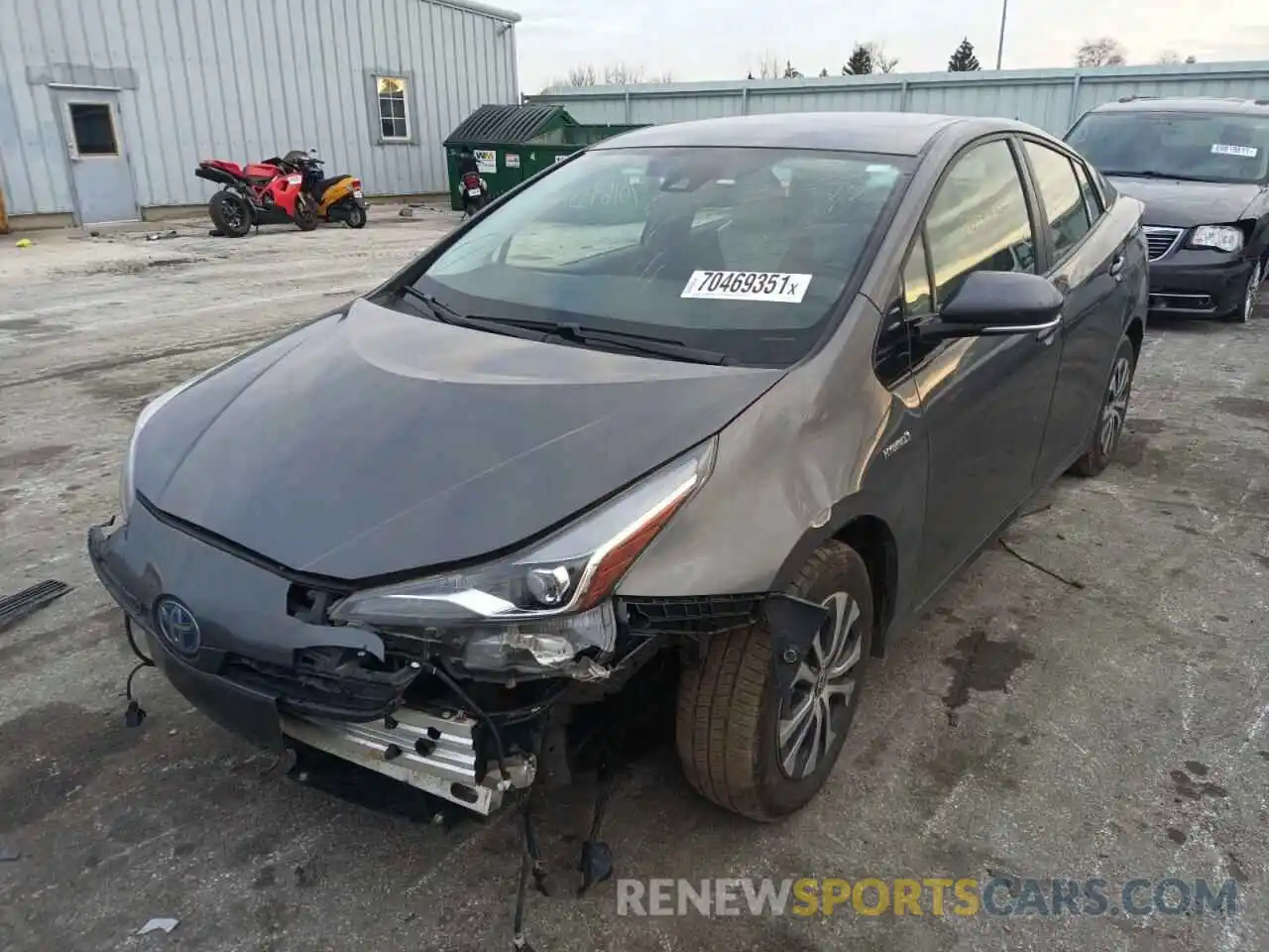 2 Photograph of a damaged car JTDL9RFU3L3015130 TOYOTA PRIUS 2020