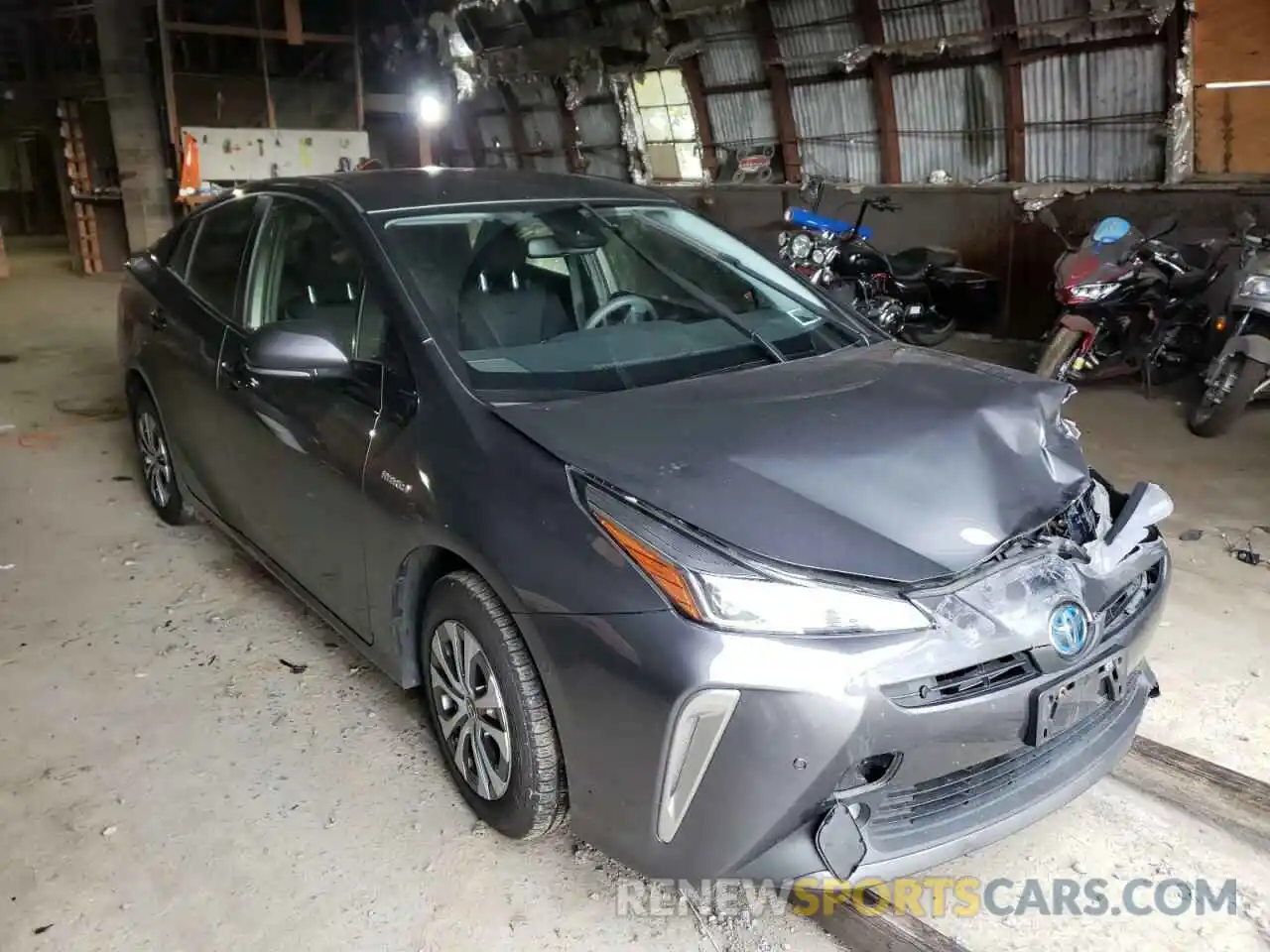 1 Photograph of a damaged car JTDL9RFU3L3015869 TOYOTA PRIUS 2020