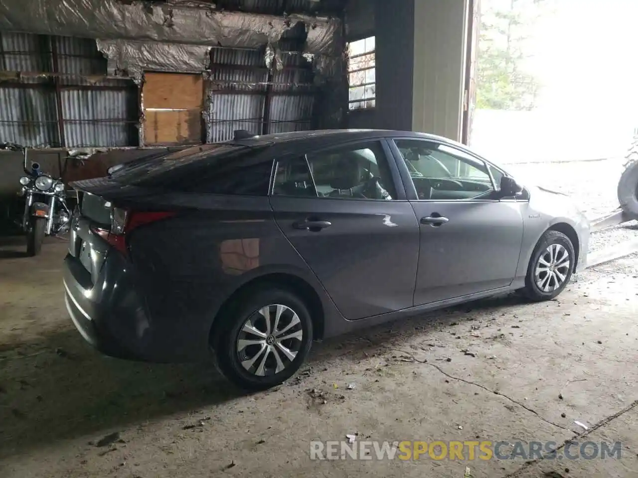 4 Photograph of a damaged car JTDL9RFU3L3015869 TOYOTA PRIUS 2020