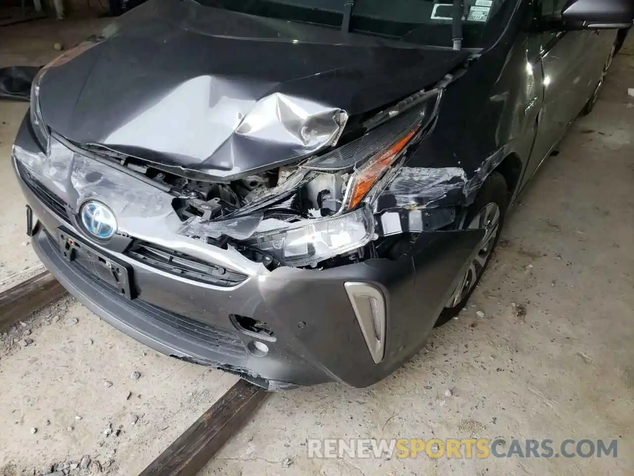 9 Photograph of a damaged car JTDL9RFU3L3015869 TOYOTA PRIUS 2020