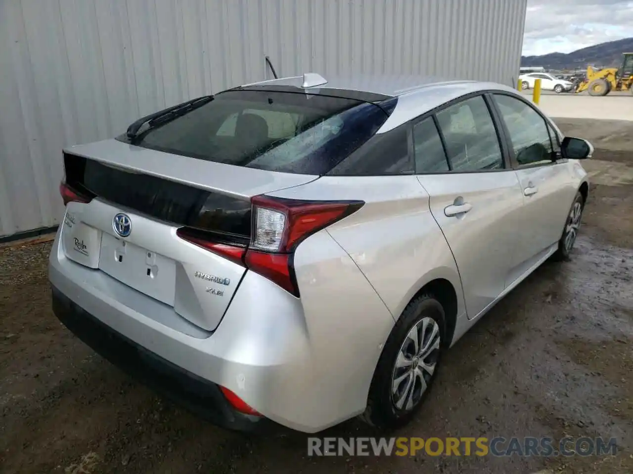 4 Photograph of a damaged car JTDL9RFU4L3014715 TOYOTA PRIUS 2020