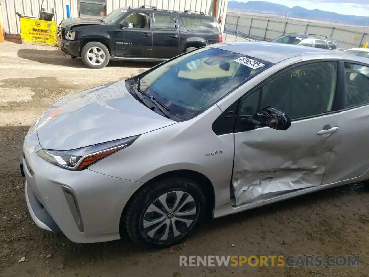 9 Photograph of a damaged car JTDL9RFU4L3014715 TOYOTA PRIUS 2020