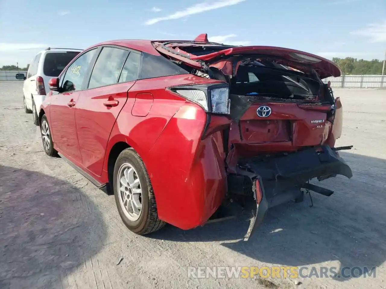 3 Photograph of a damaged car JTDL9RFU5L3014674 TOYOTA PRIUS 2020