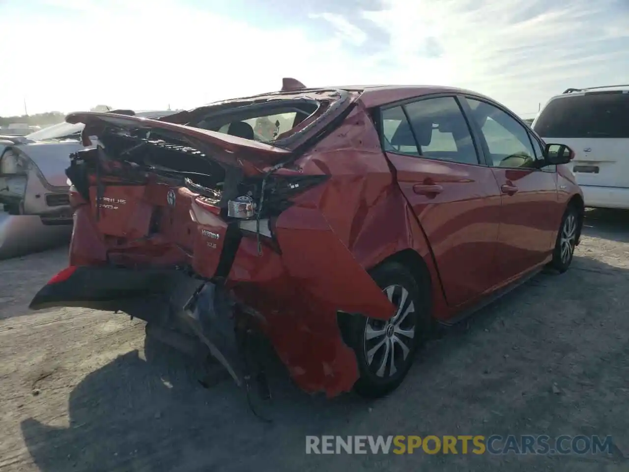 4 Photograph of a damaged car JTDL9RFU5L3014674 TOYOTA PRIUS 2020