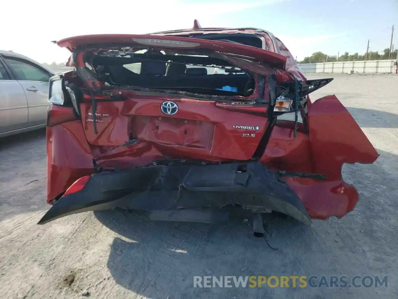 9 Photograph of a damaged car JTDL9RFU5L3014674 TOYOTA PRIUS 2020