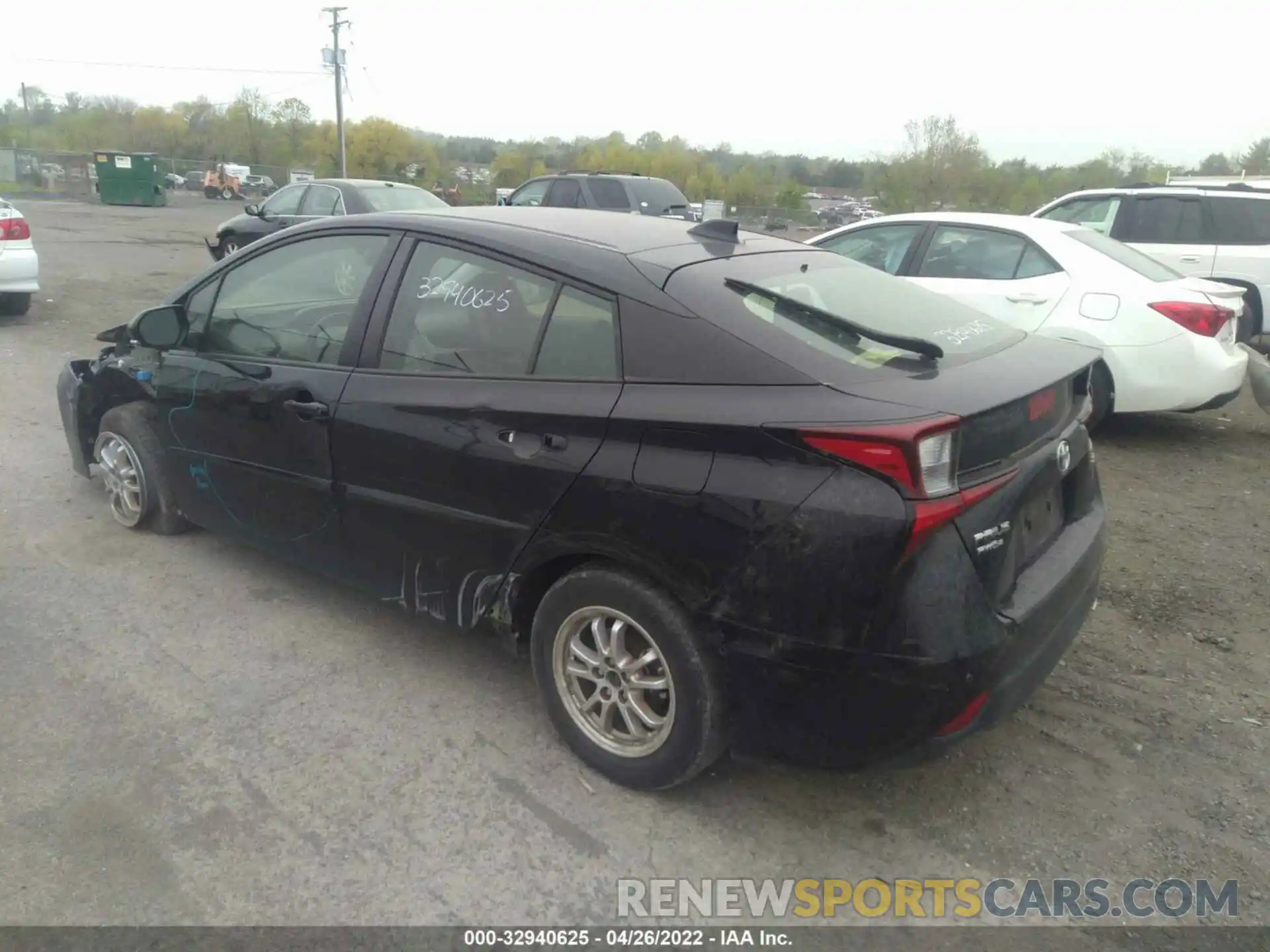 3 Photograph of a damaged car JTDL9RFU5L3015470 TOYOTA PRIUS 2020