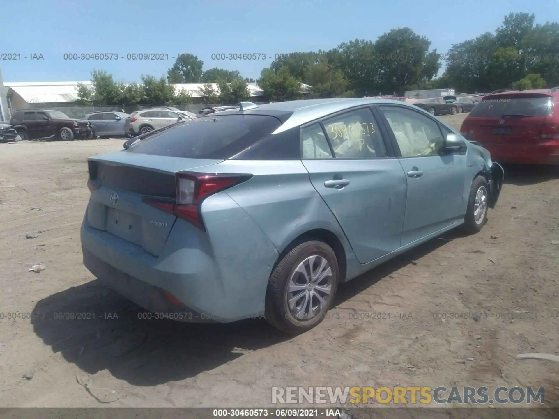 4 Photograph of a damaged car JTDL9RFU5L3017011 TOYOTA PRIUS 2020