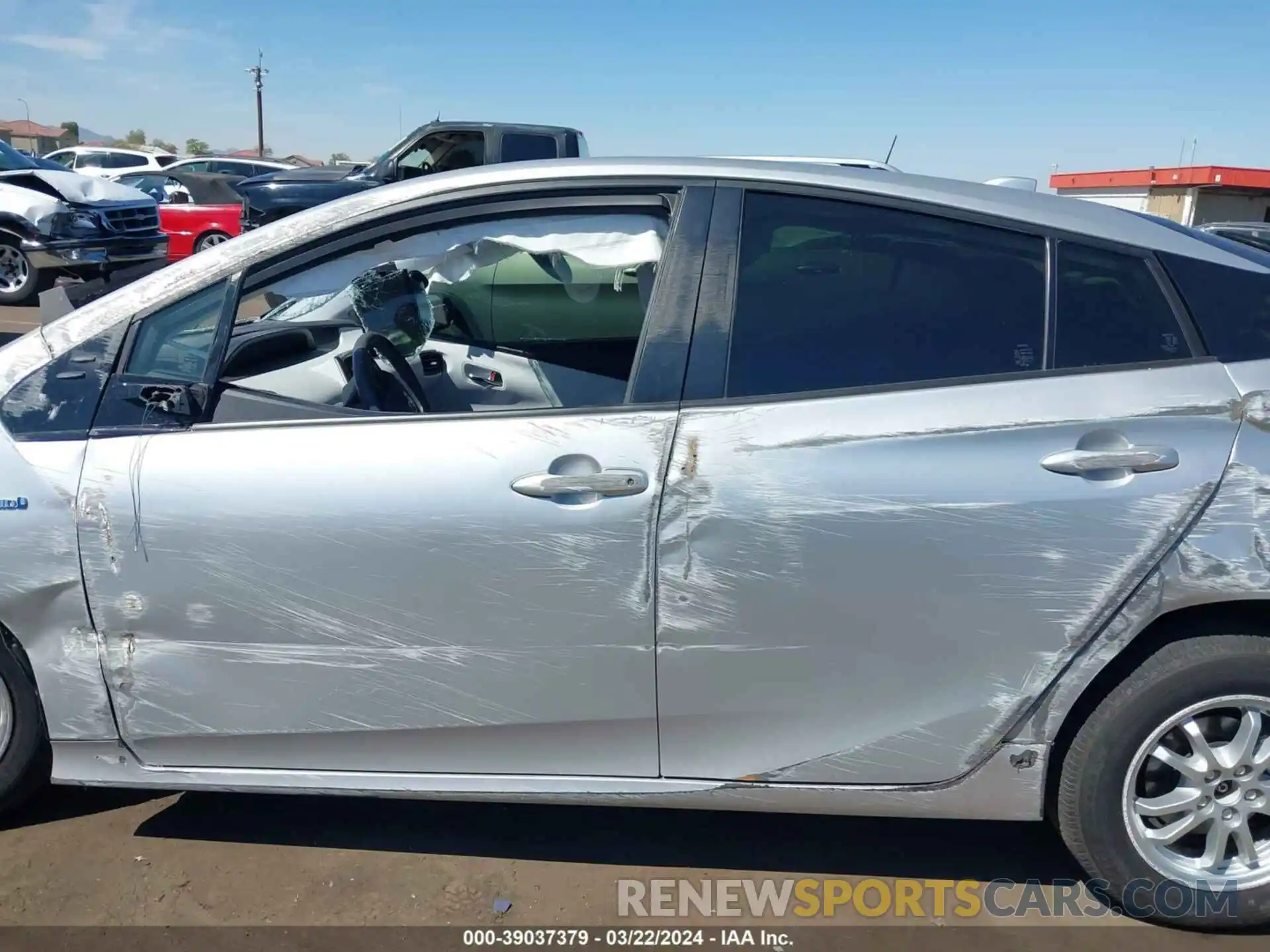 14 Photograph of a damaged car JTDL9RFU5L3017672 TOYOTA PRIUS 2020