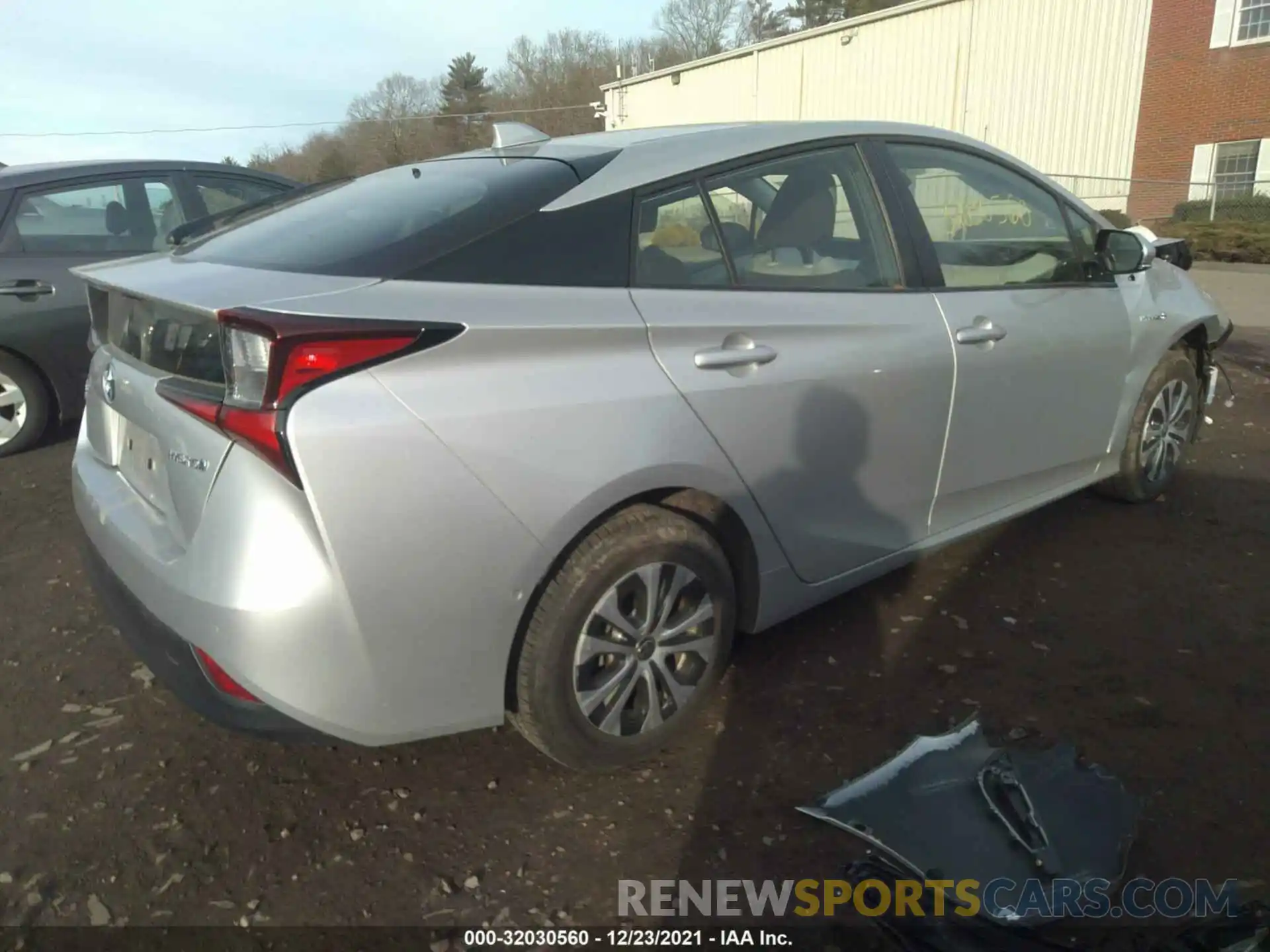 4 Photograph of a damaged car JTDL9RFU5L3022063 TOYOTA PRIUS 2020