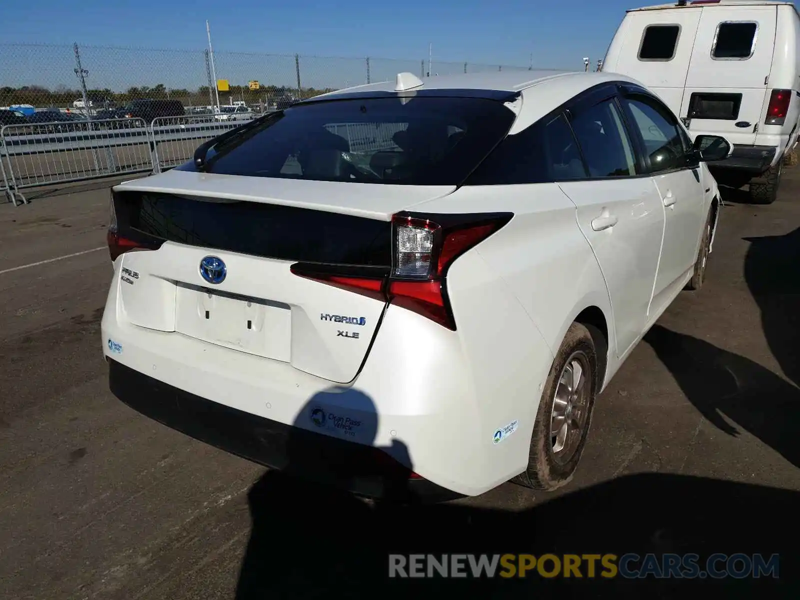 4 Photograph of a damaged car JTDL9RFU6L3015705 TOYOTA PRIUS 2020