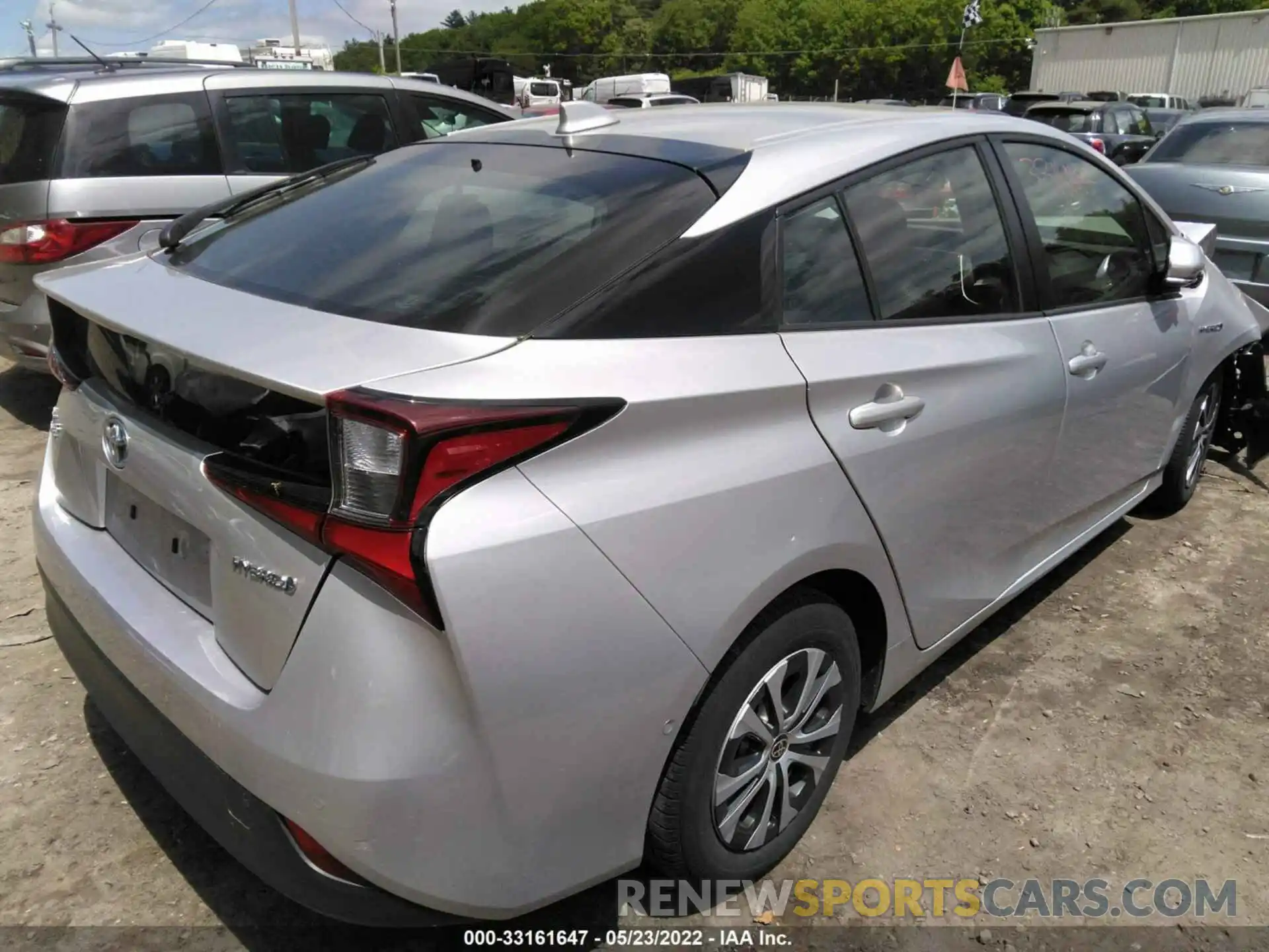 4 Photograph of a damaged car JTDL9RFU7L3015888 TOYOTA PRIUS 2020