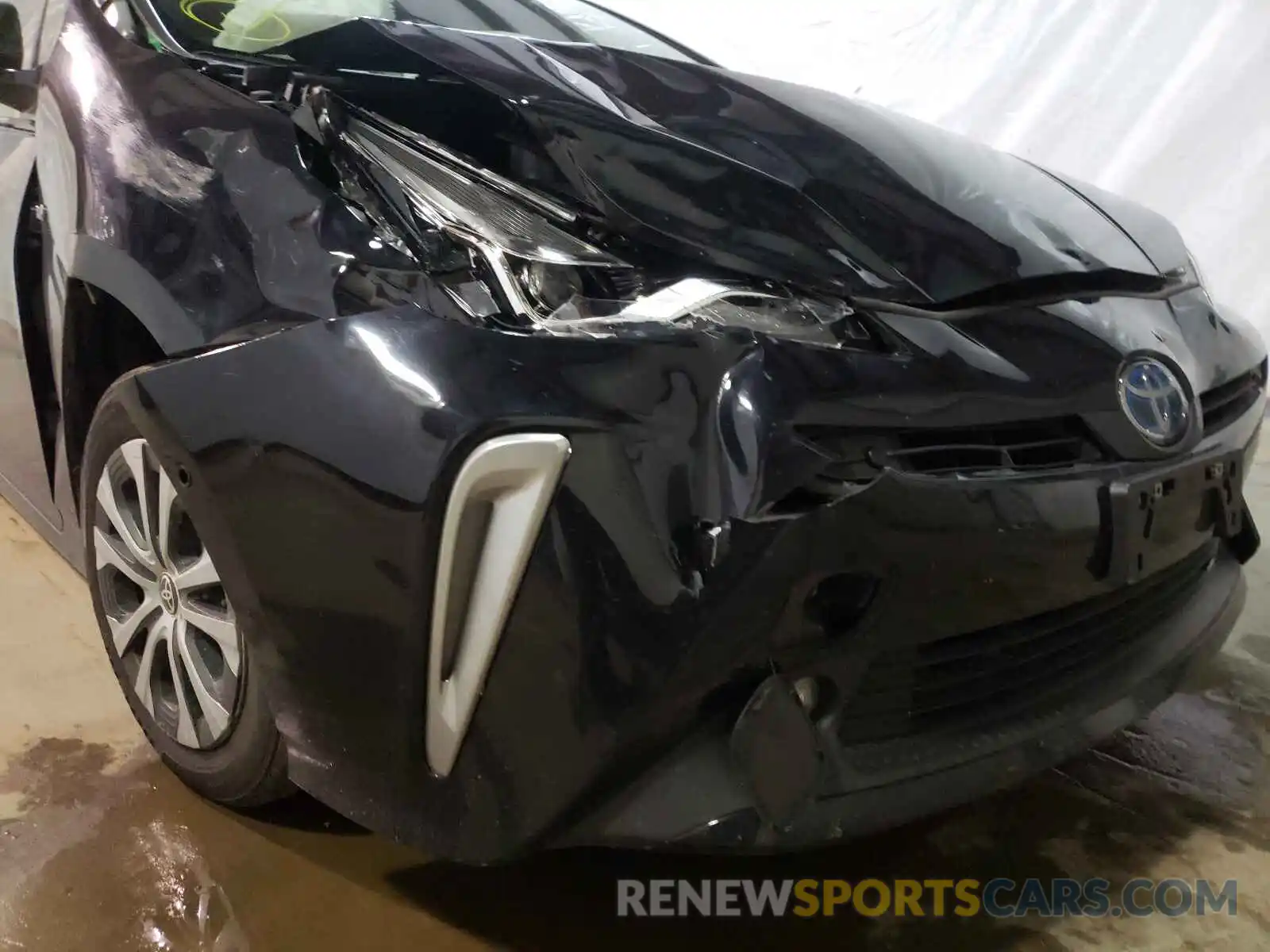 9 Photograph of a damaged car JTDL9RFU7L3020833 TOYOTA PRIUS 2020