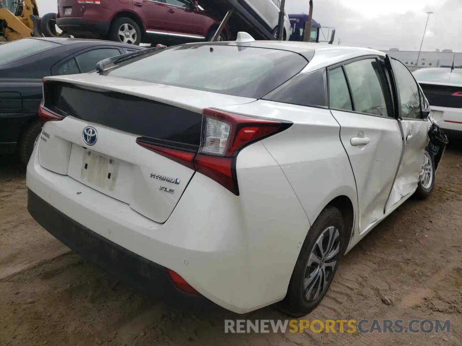 4 Photograph of a damaged car JTDL9RFU8L3017911 TOYOTA PRIUS 2020