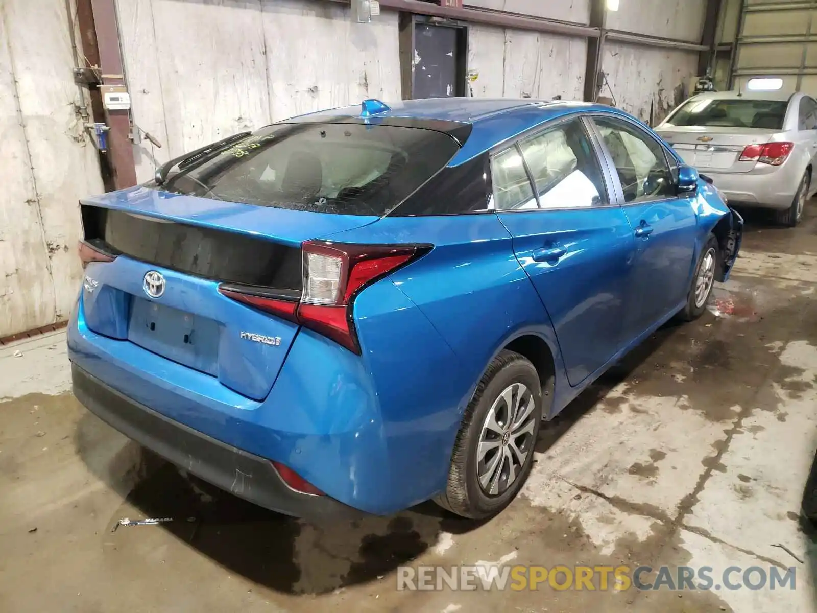 4 Photograph of a damaged car JTDL9RFU9L3016945 TOYOTA PRIUS 2020