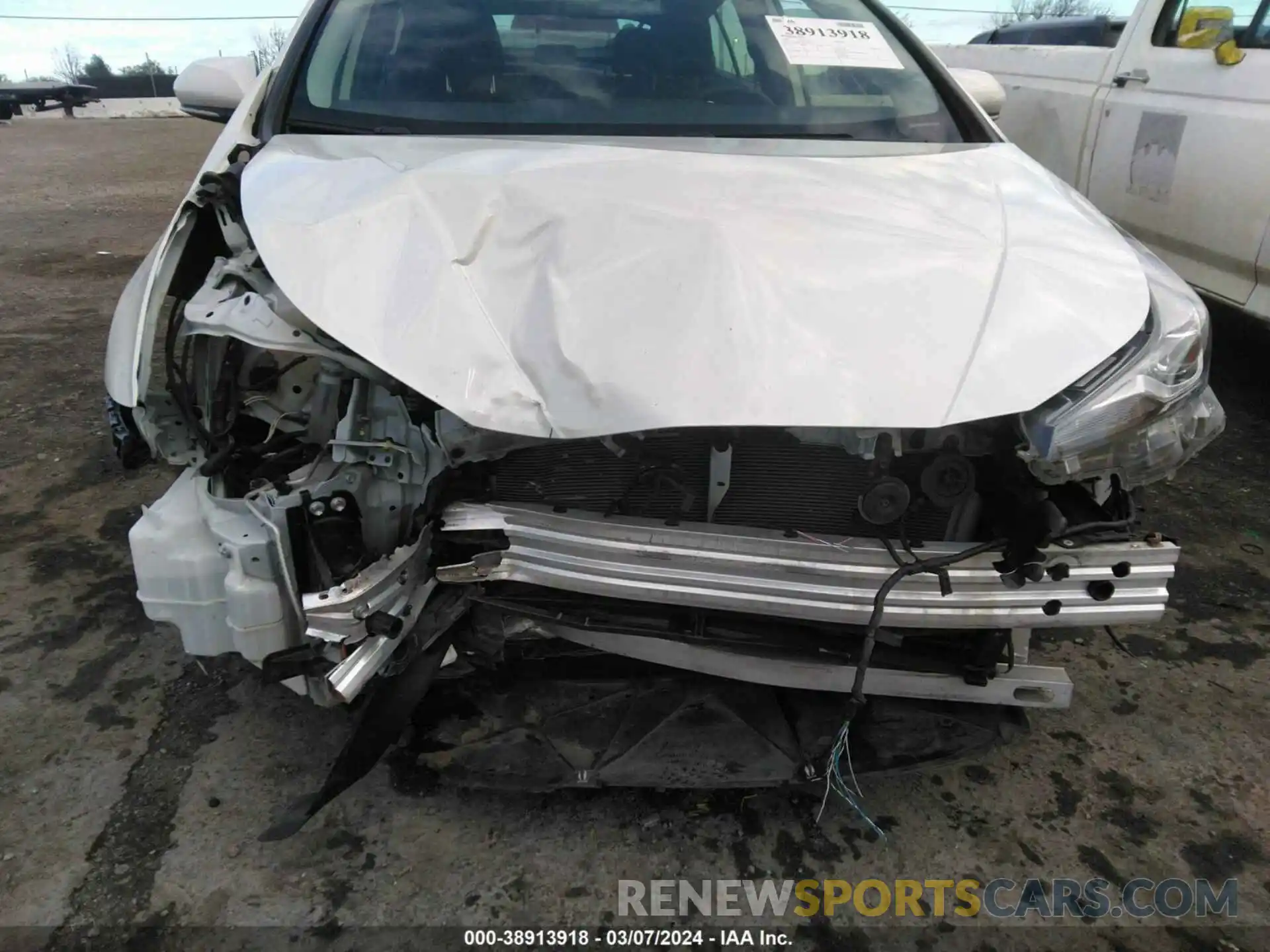 6 Photograph of a damaged car JTDL9RFU9L3019358 TOYOTA PRIUS 2020