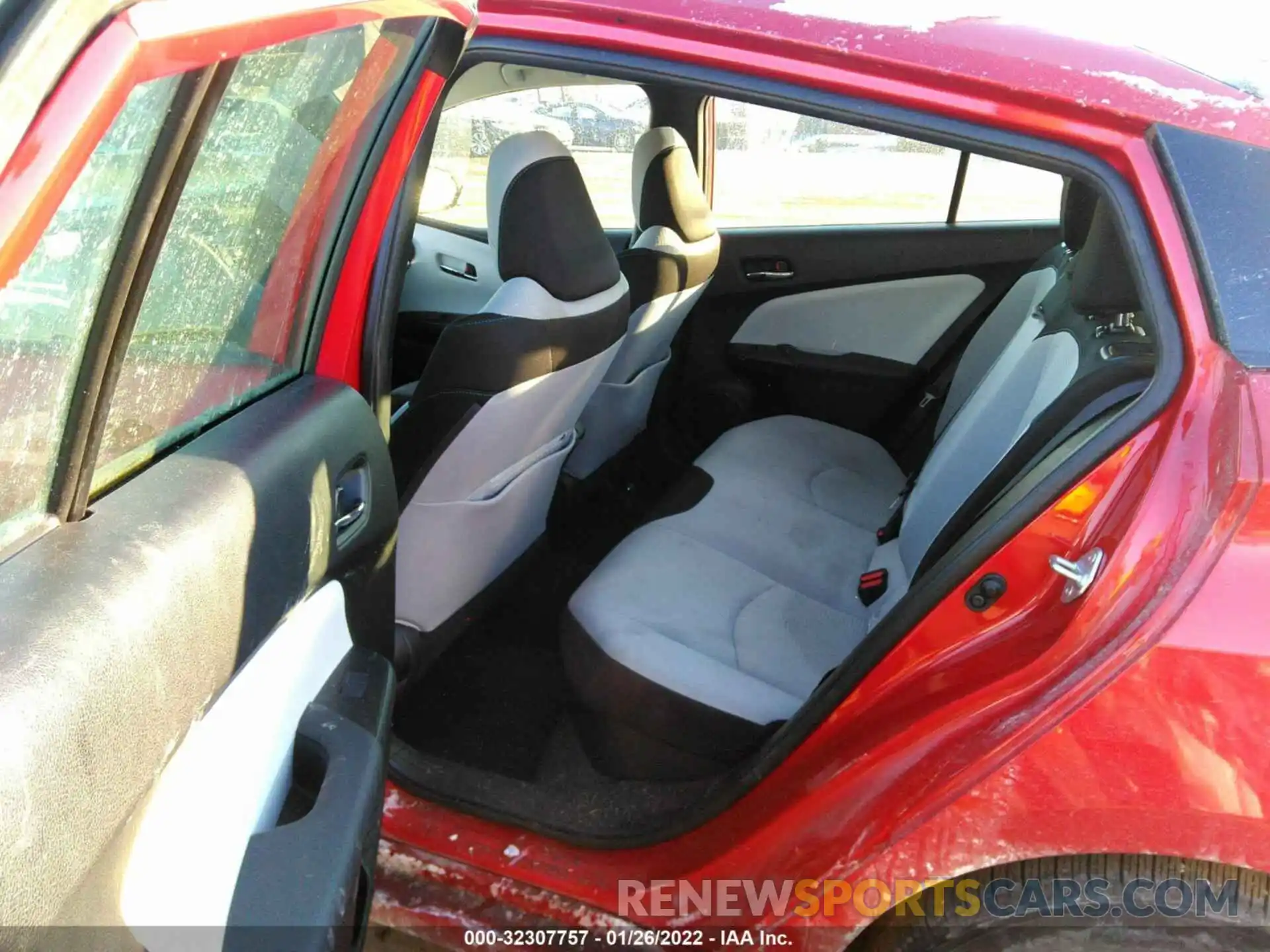 8 Photograph of a damaged car JTDL9RFU9L3022163 TOYOTA PRIUS 2020