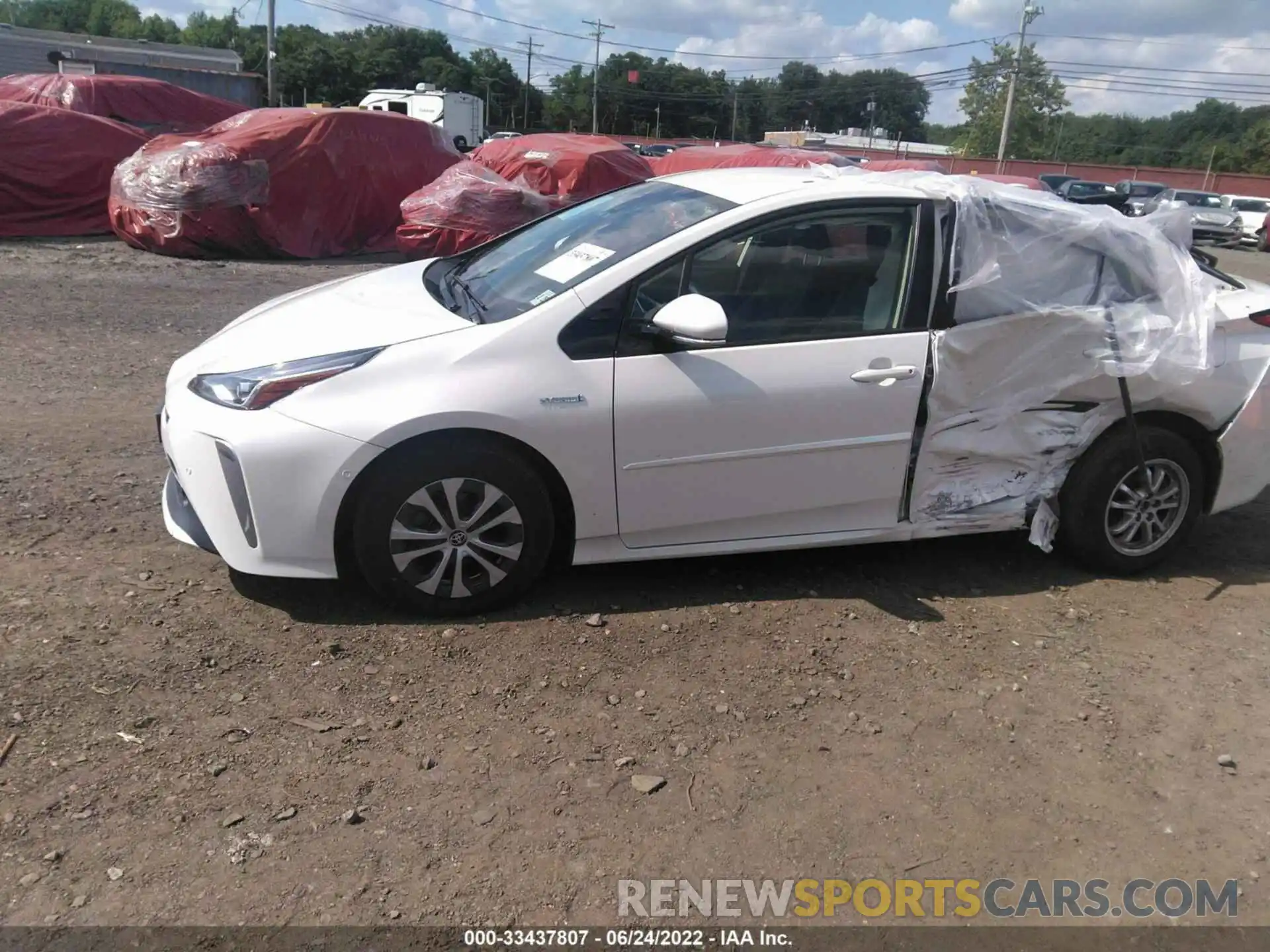 2 Фотография поврежденного автомобиля JTDL9RFUXL3015514 TOYOTA PRIUS 2020