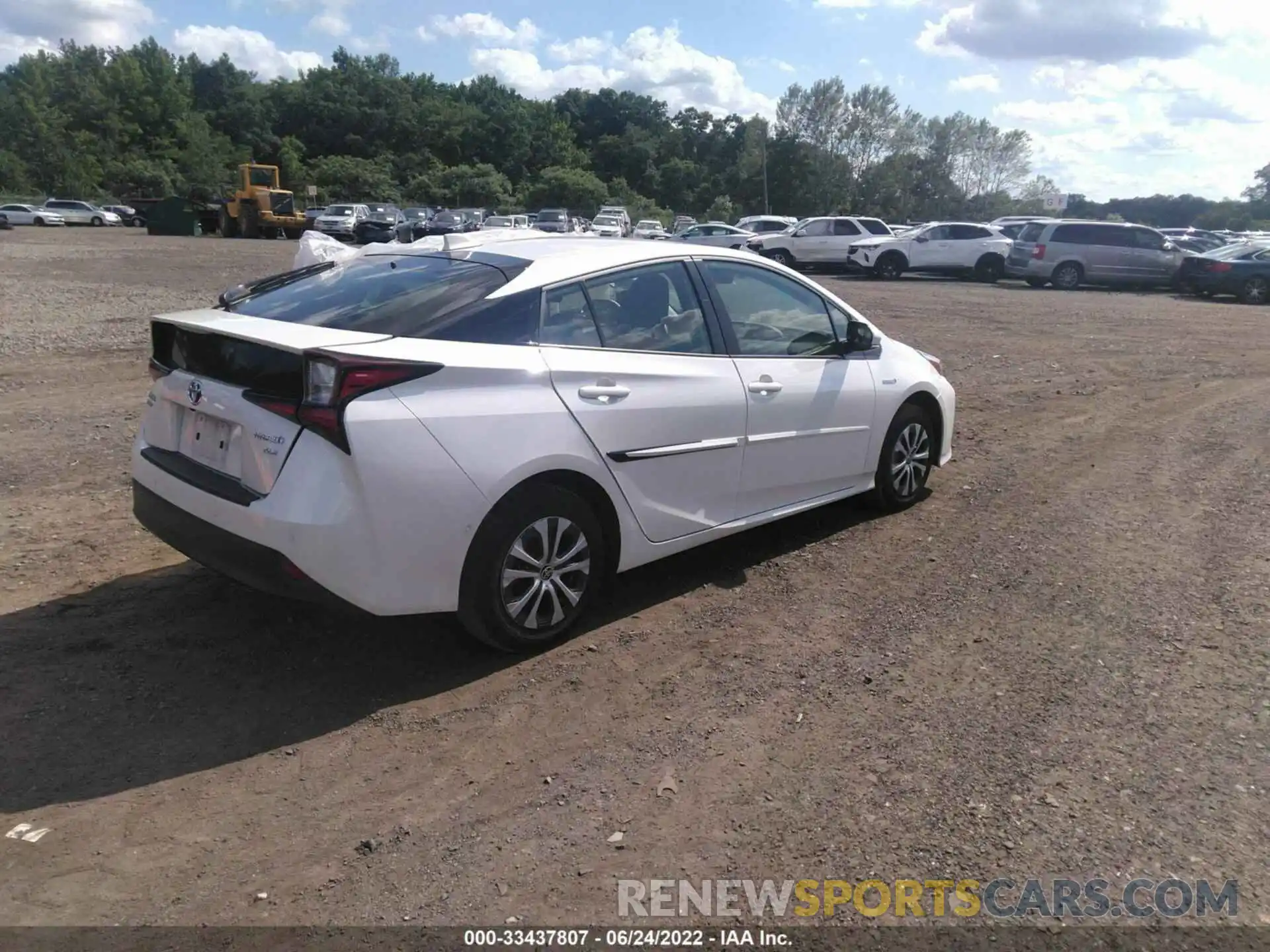 4 Фотография поврежденного автомобиля JTDL9RFUXL3015514 TOYOTA PRIUS 2020